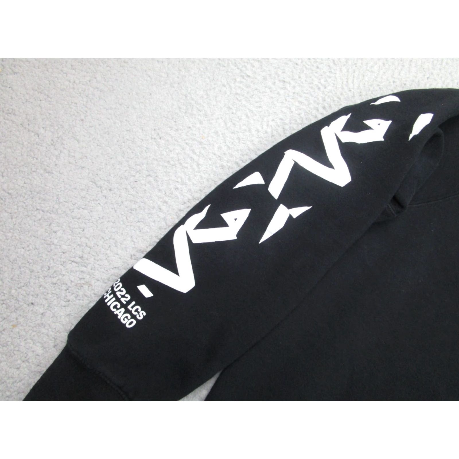 Vintage League of Legends Sweatshirt Mens M Black 2022 Riot Games LOL Gaming Pullover Crew Neck Cotton Blend Fleece Size US M / EU 48-50 / 2 - 3 Thumbnail