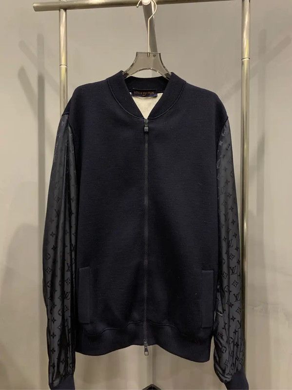Louis Vuitton Louis Vuitton XXL Black Printed Bomber Jacket 0089 Size US XXL / EU 58 / 5 - 1 Thumbnail
