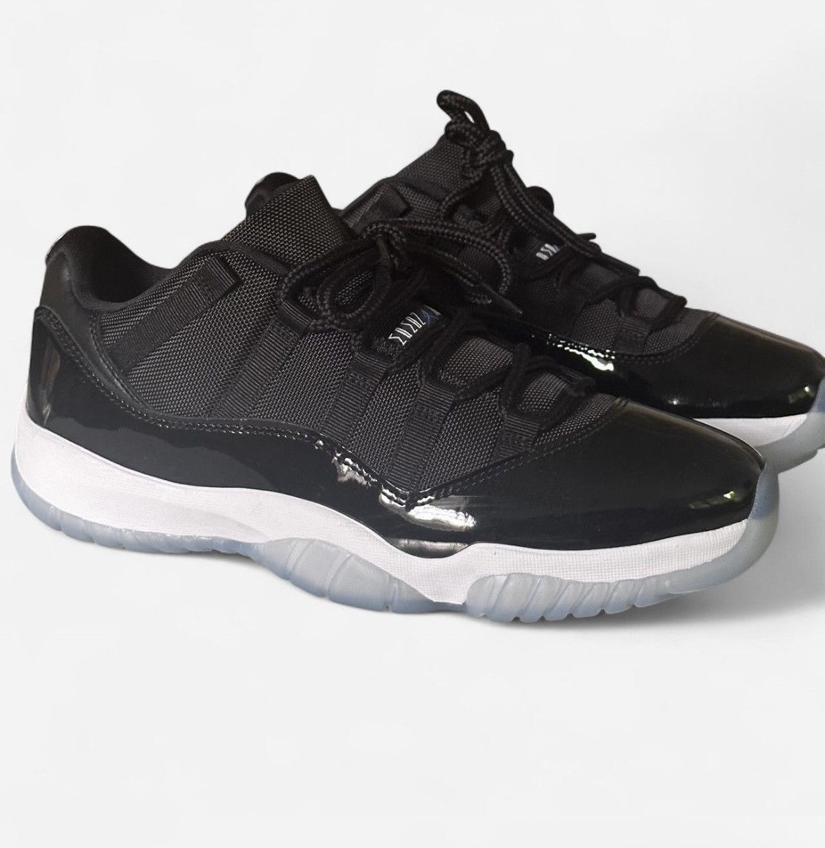 Jordan Brand Jordan 11 Low rétro Space Jam Size US 9.5 / EU 42-43 - 4 Thumbnail