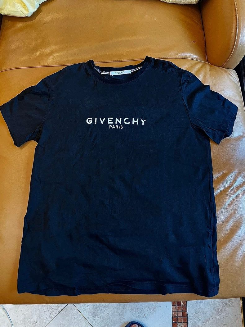 Givenchy Givenchy Round-neck T-shirt, black 2506-Nextarrow Size US L / EU 52-54 / 3 - 1 Thumbnail
