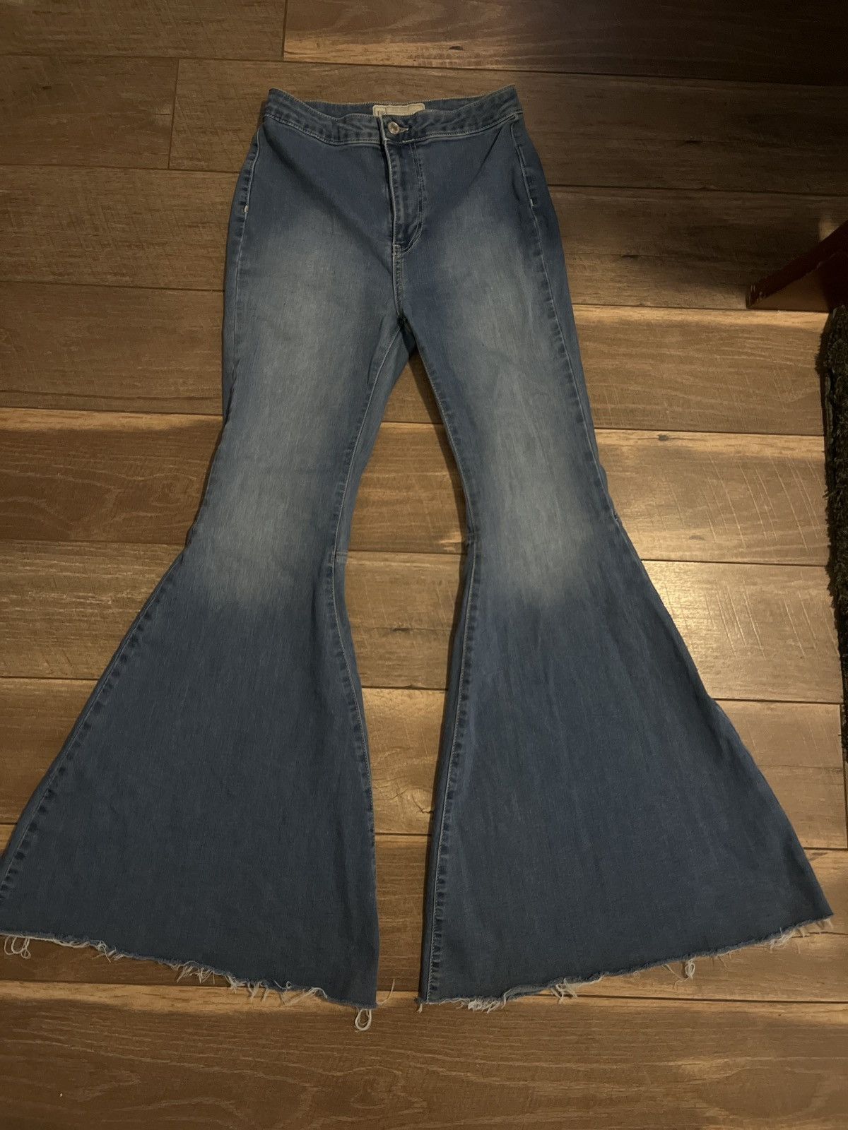 Free People Free people denim bell bottom jeans Size 26" / US 2 / IT 38 - 1 Thumbnail