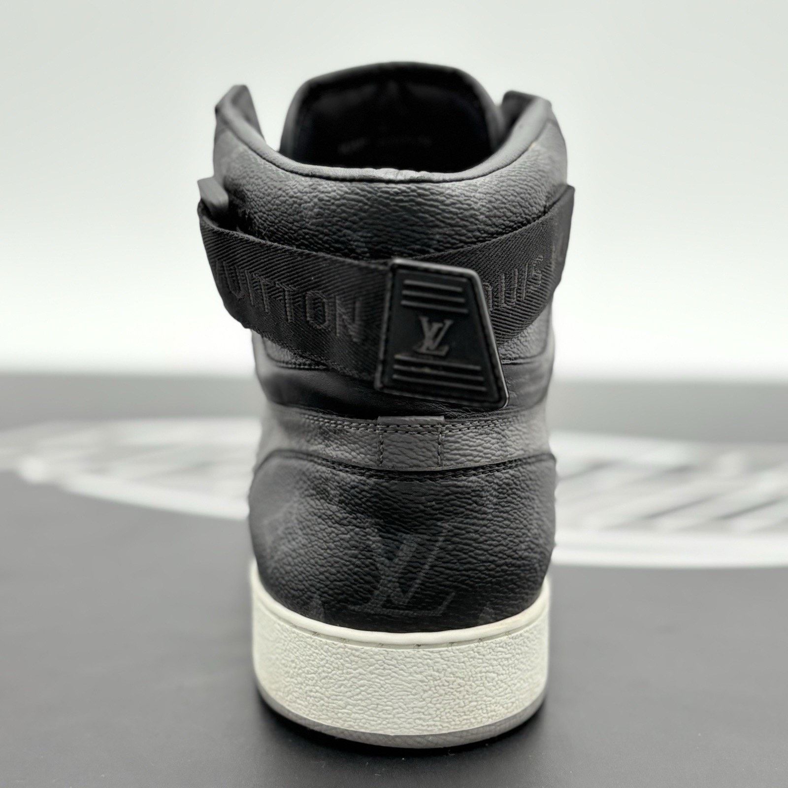 Louis Vuitton 8-8.5 US Louis Vuitton Eclipse Rivoli ' Black ' SUPER CLEAN! Size US 8 / EU 41 - 9 Thumbnail