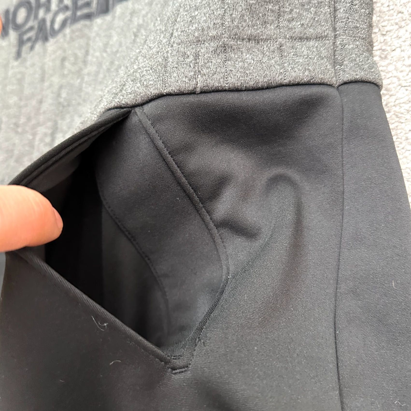 The North Face The North Face Hoodie Women Medium Gray Black Pocket Pullover Sweatshirt Outdoor Size M / US 6-8 / IT 42-44 - 5 Thumbnail
