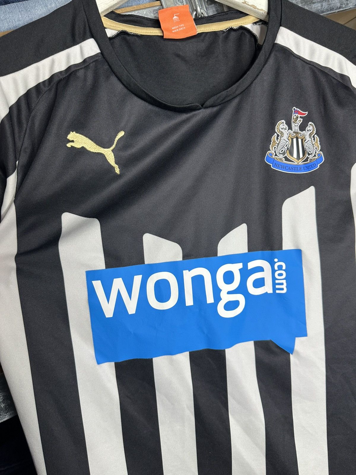 Puma 2014-2015 Newcastle United Puma Home Jersey Football Shirt Size US M / EU 48-50 / 2 - 3 Thumbnail