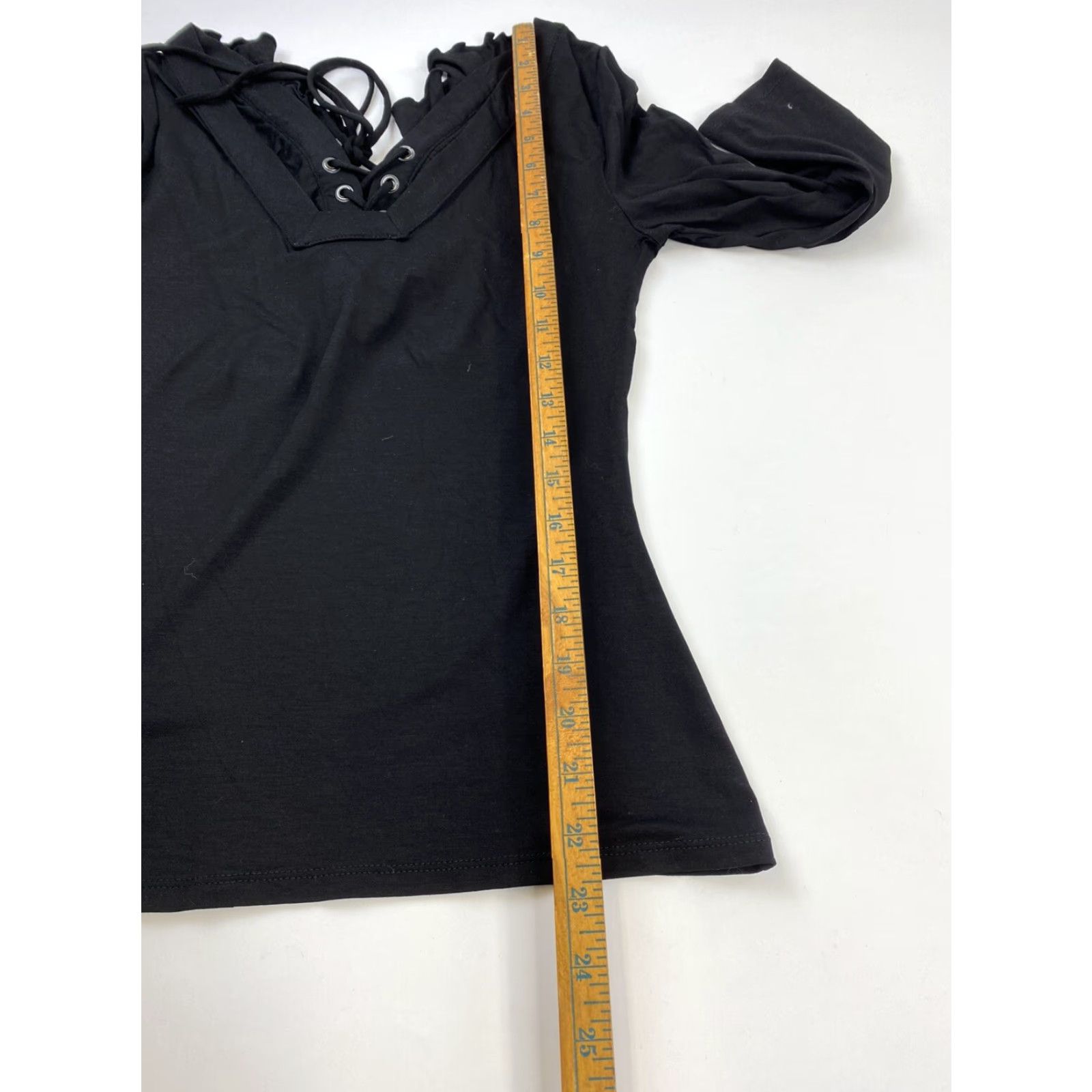 White House Black Market White House Black Market Blouse Women XS Black 3/4 Sleeve V-Neck Size XS / US 0-2 / IT 36-38 - 6 Thumbnail