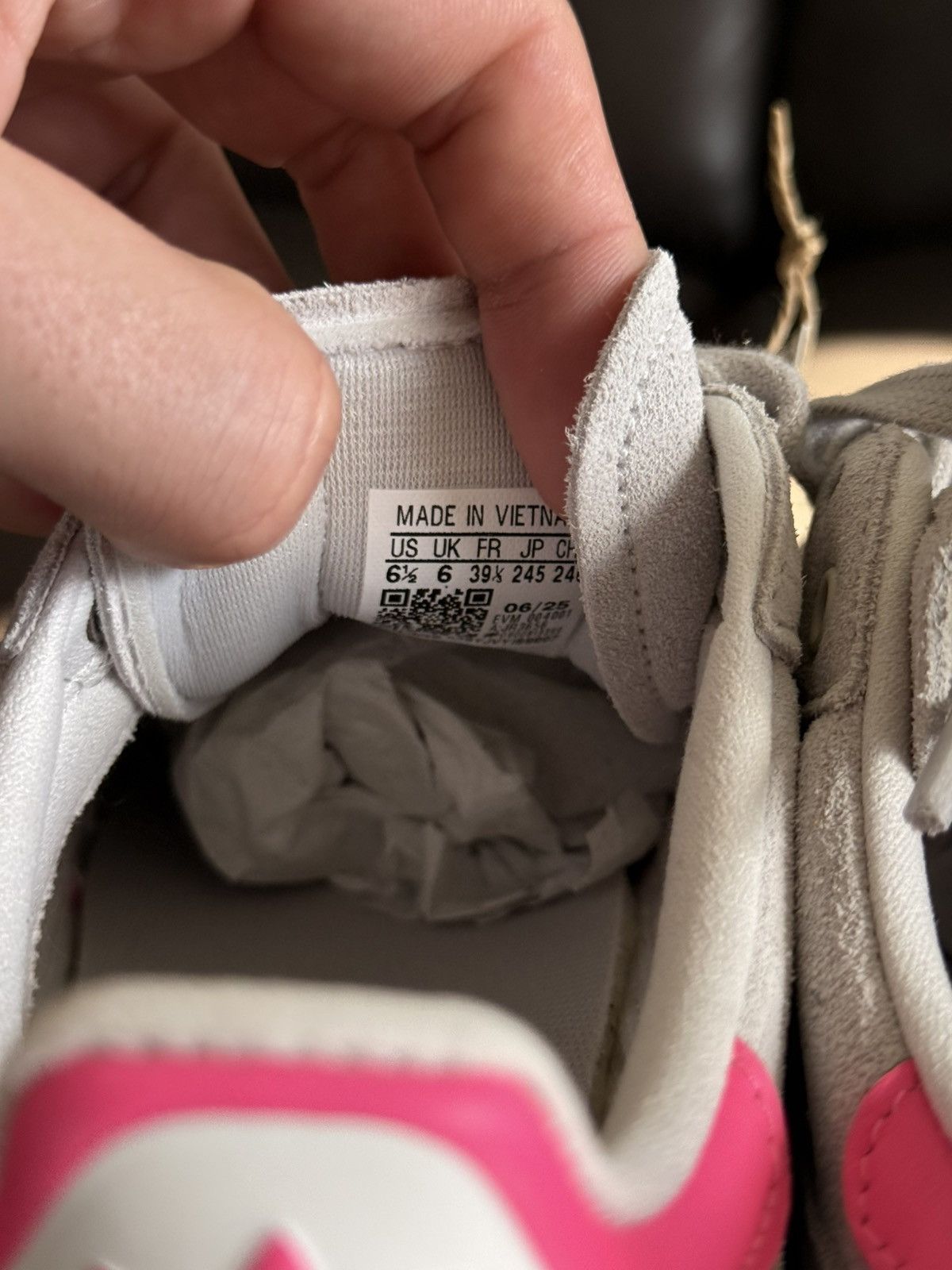 Adidas adidas Handball Originals Gray Lucid Pink Suede Gum JR3656 Size US 7.5 / IT 37.5 - 9 Thumbnail
