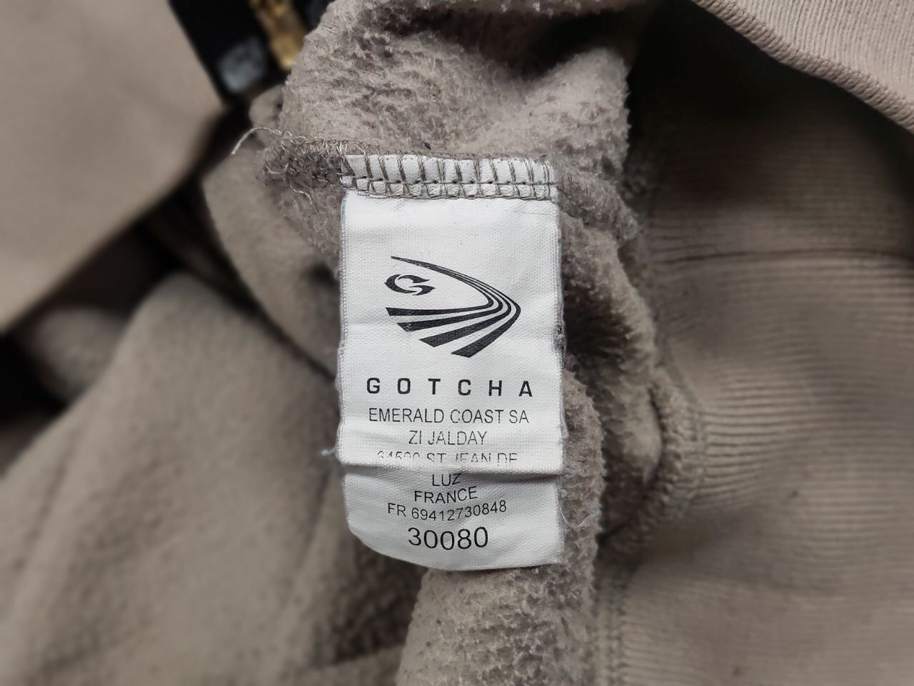 Gotcha Vintage 90's Gotcha Beige Fleece Zip Logo Pocket Hoodie Size US L / EU 52-54 / 3 - 17 Thumbnail