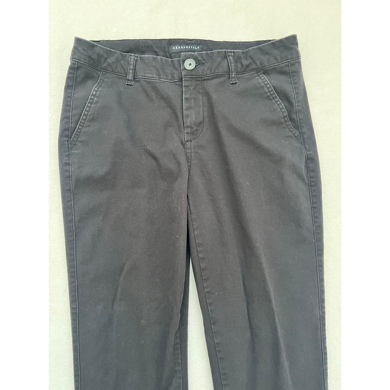 Aeropostale Aeropostale Mid-Rise Straight Leg Black Pants Size 8 Regular Size 30" / US 8 / IT 44 - 2 Thumbnail