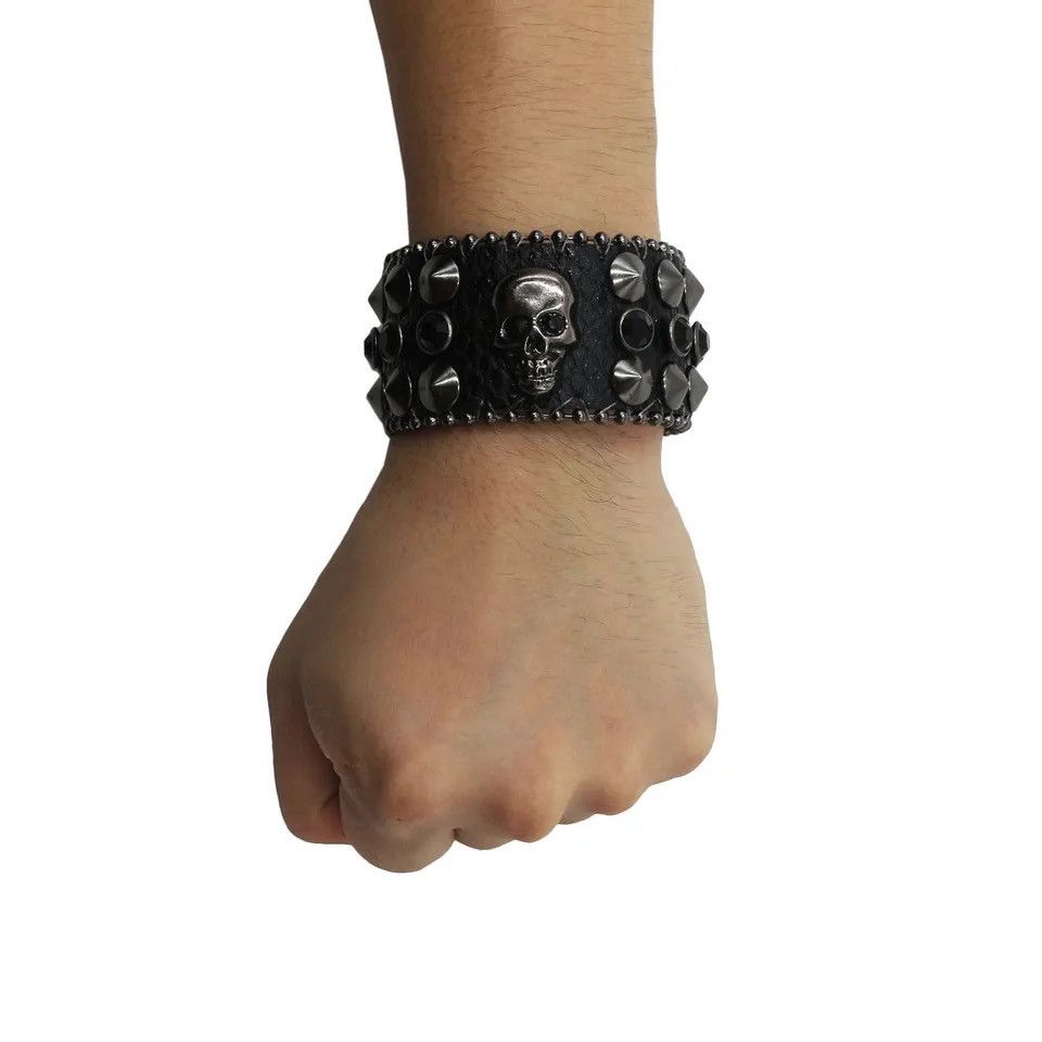 Jewelry Goth Dark Rivet Rhinestone Bracelet Size ONE SIZE - 5 Thumbnail