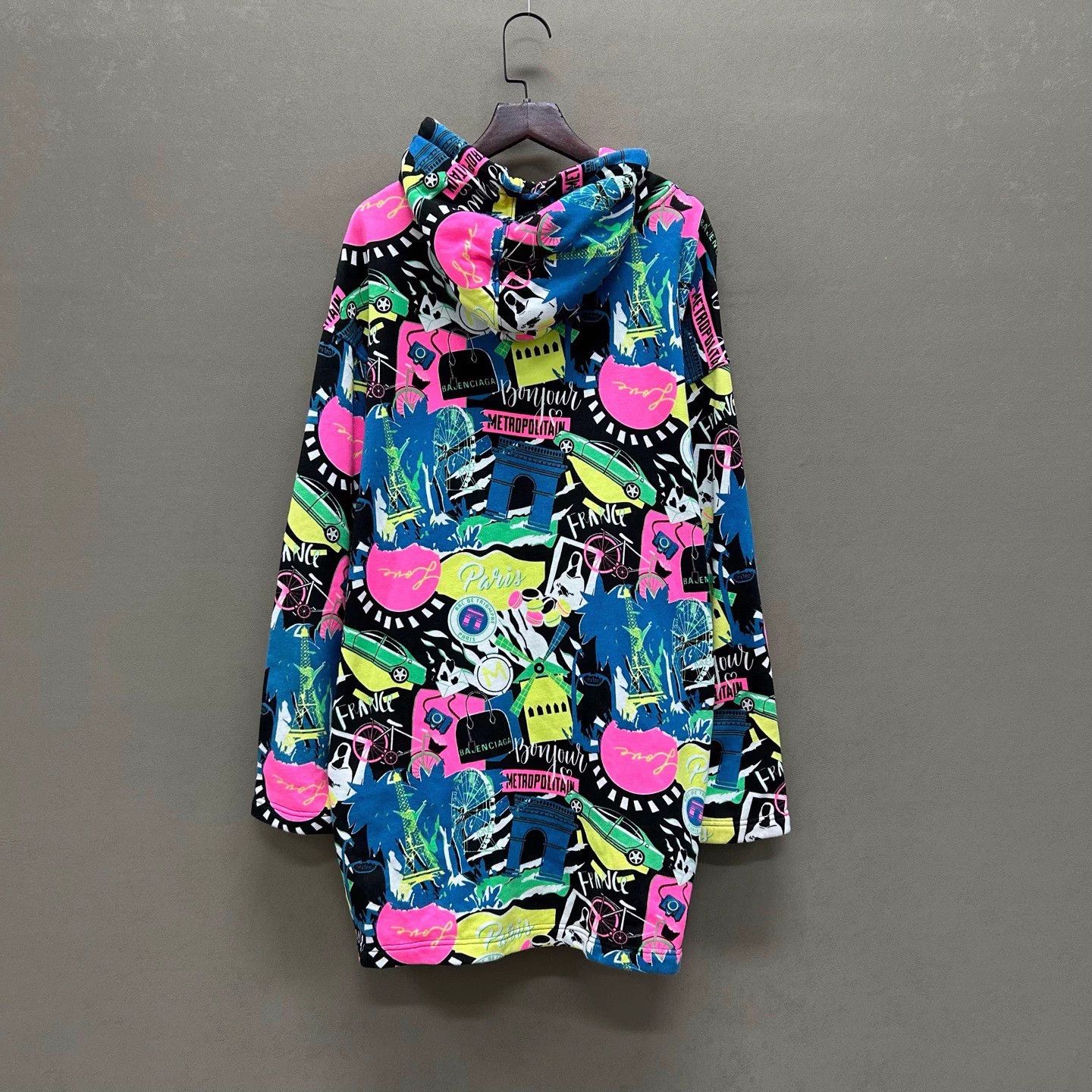 Balenciaga Balenciaga Graffiti Paris Arc de Triomphe Sweatshirt XS 99N Size US XS / EU 42 / 0 - 2 Thumbnail