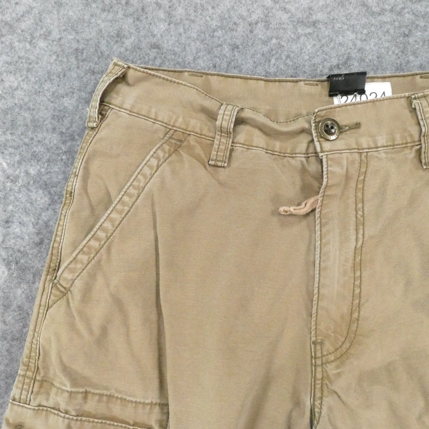 Levi's Levi's Cargo Shorts Mens 29 Flat Front Brown Inseam 11" Casual Size US 29 - 2 Thumbnail