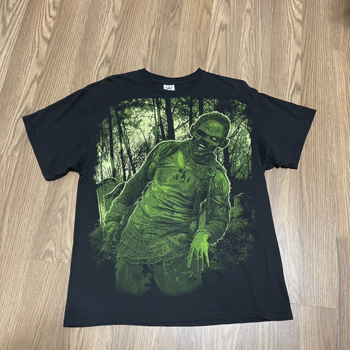 Vintage Y2K zombie graphic tee green black Size US XL / EU 56 / 4 - 1 Thumbnail