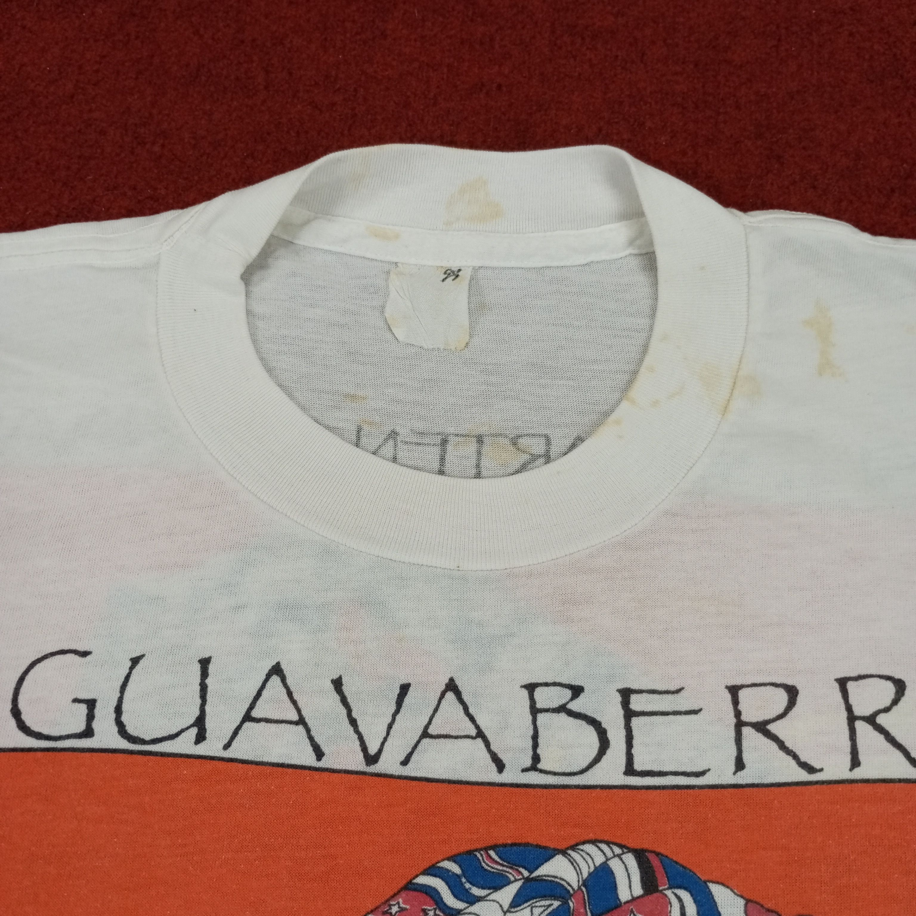 Vintage Guavaberry Sint Maarten Art Design Streetwear Style Tshirt Size US L / EU 52-54 / 3 - 7 Thumbnail