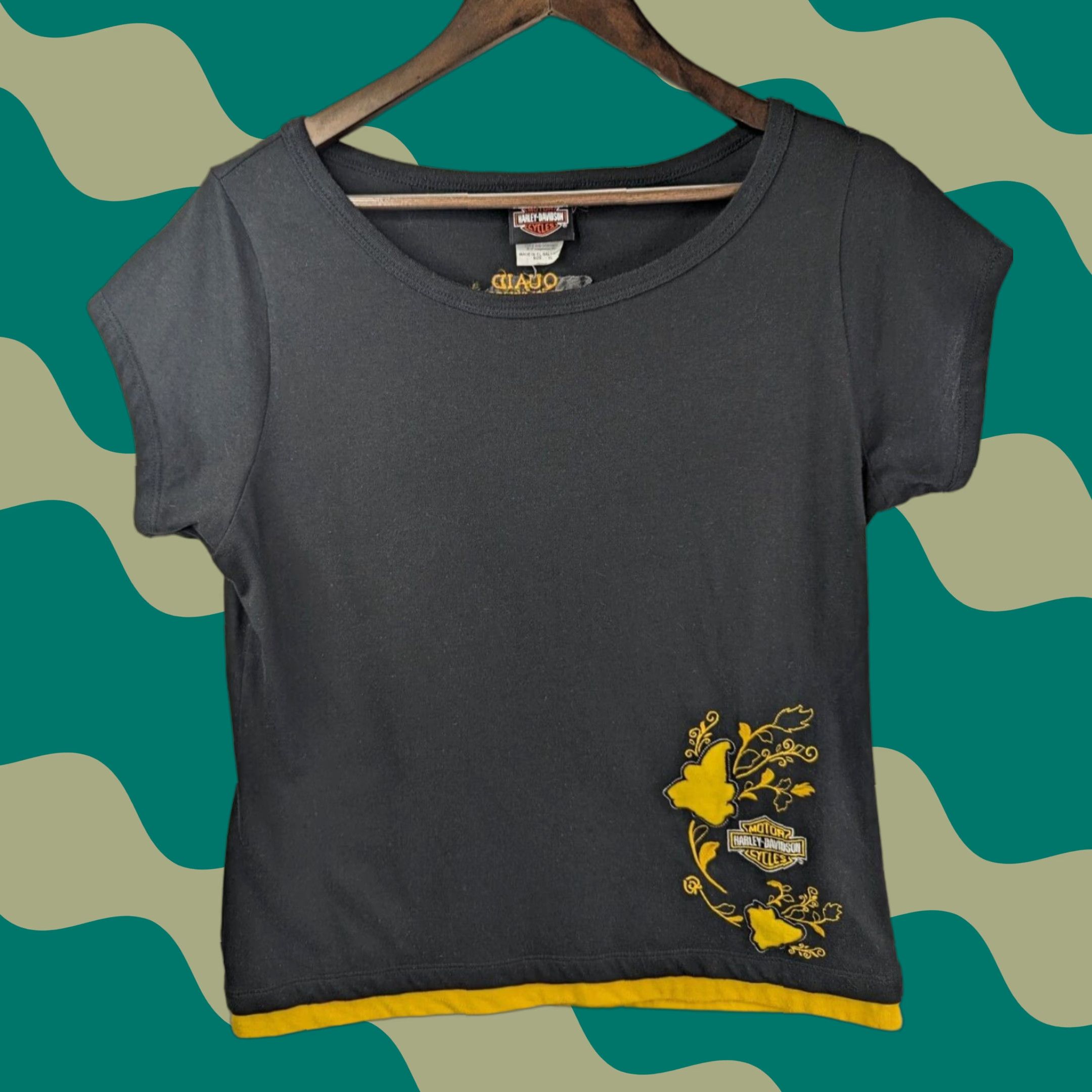 Harley Davidson Harley-Davidson Women's XL T-Shirt Black Yellow Short Sleeve Logo Graphic Slim Regular 100% Cotton Casual Vintage No Size XL / US 12-14 / IT 48-50 - 1 Thumbnail