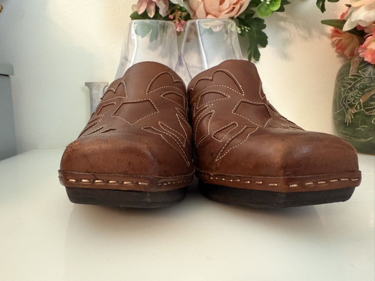 Vintage Gianni Bini Brown Tooled Leather Clogs/Mules 9.5 Western Sq Size US 9.5 / IT 39.5 - 10 Thumbnail