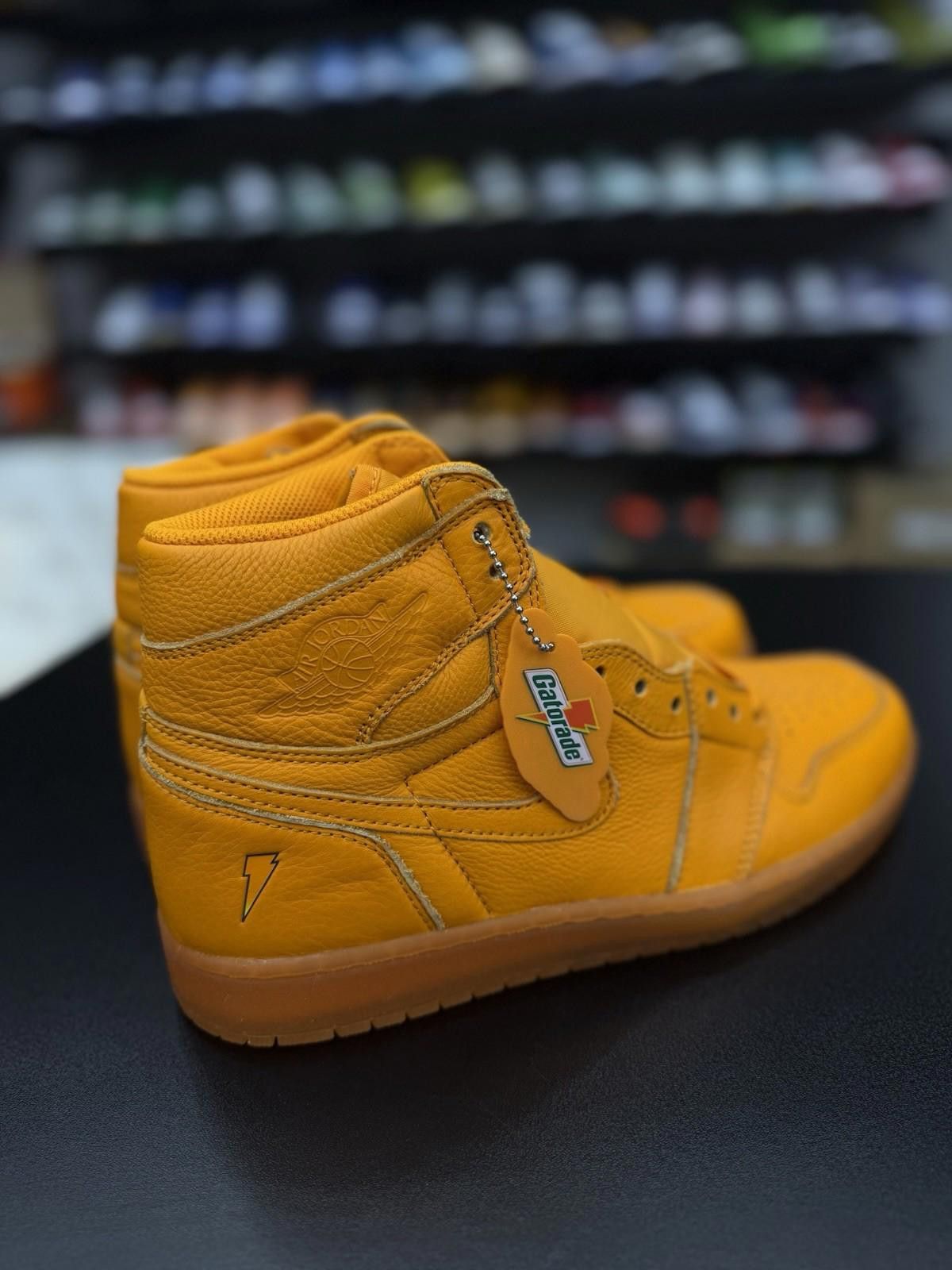 Jordan Brand Size 10 - Air Jordan 1 Retro OG G8RD High Orange Peel Size US 10 / EU 43 - 9 Thumbnail