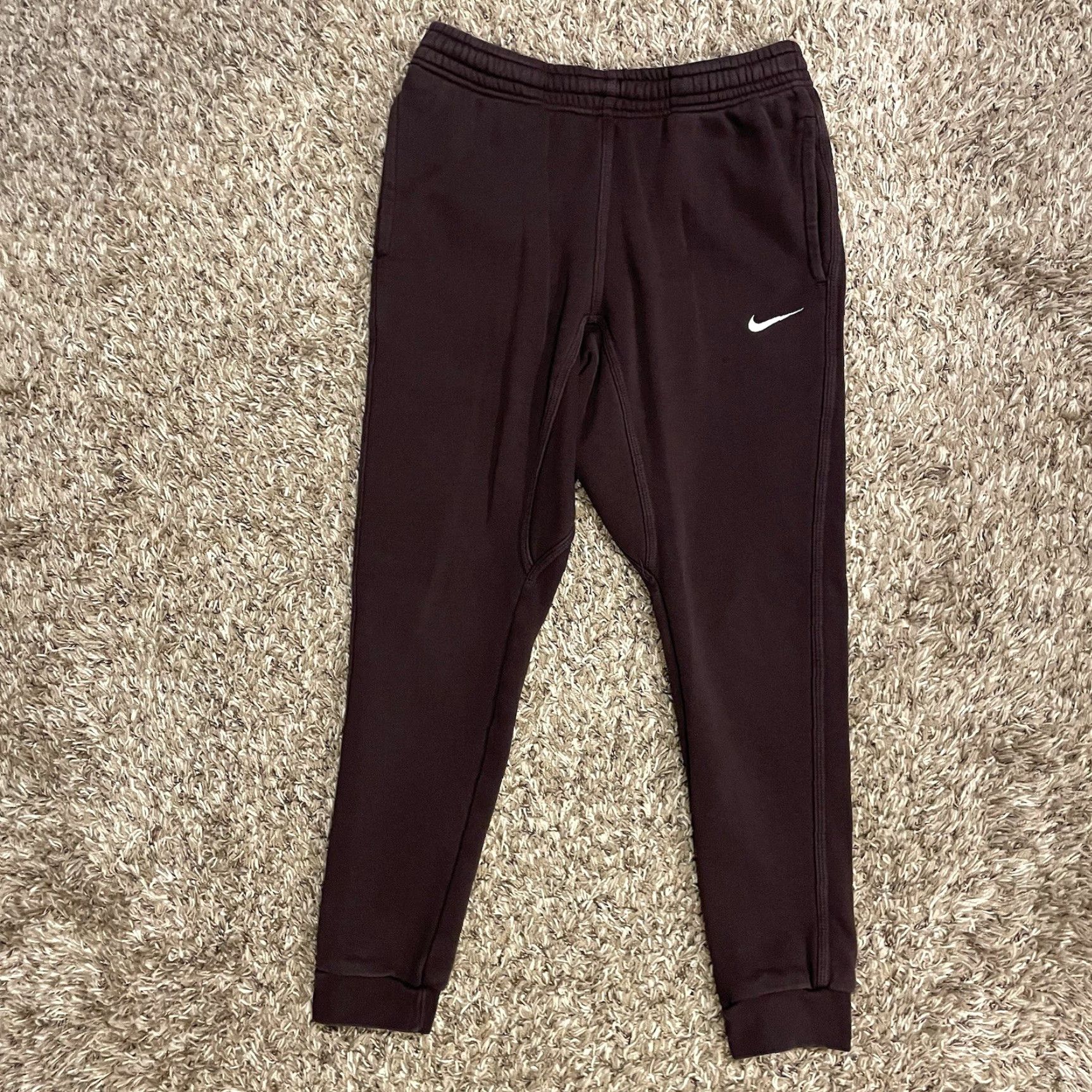Nike Nike Sportswear Club Fleece Joggers Sweatpants Mens S Brown 28x26 Logo Pockets Elastic Waist Tapered Athleisure Size US 29 - 2 Thumbnail