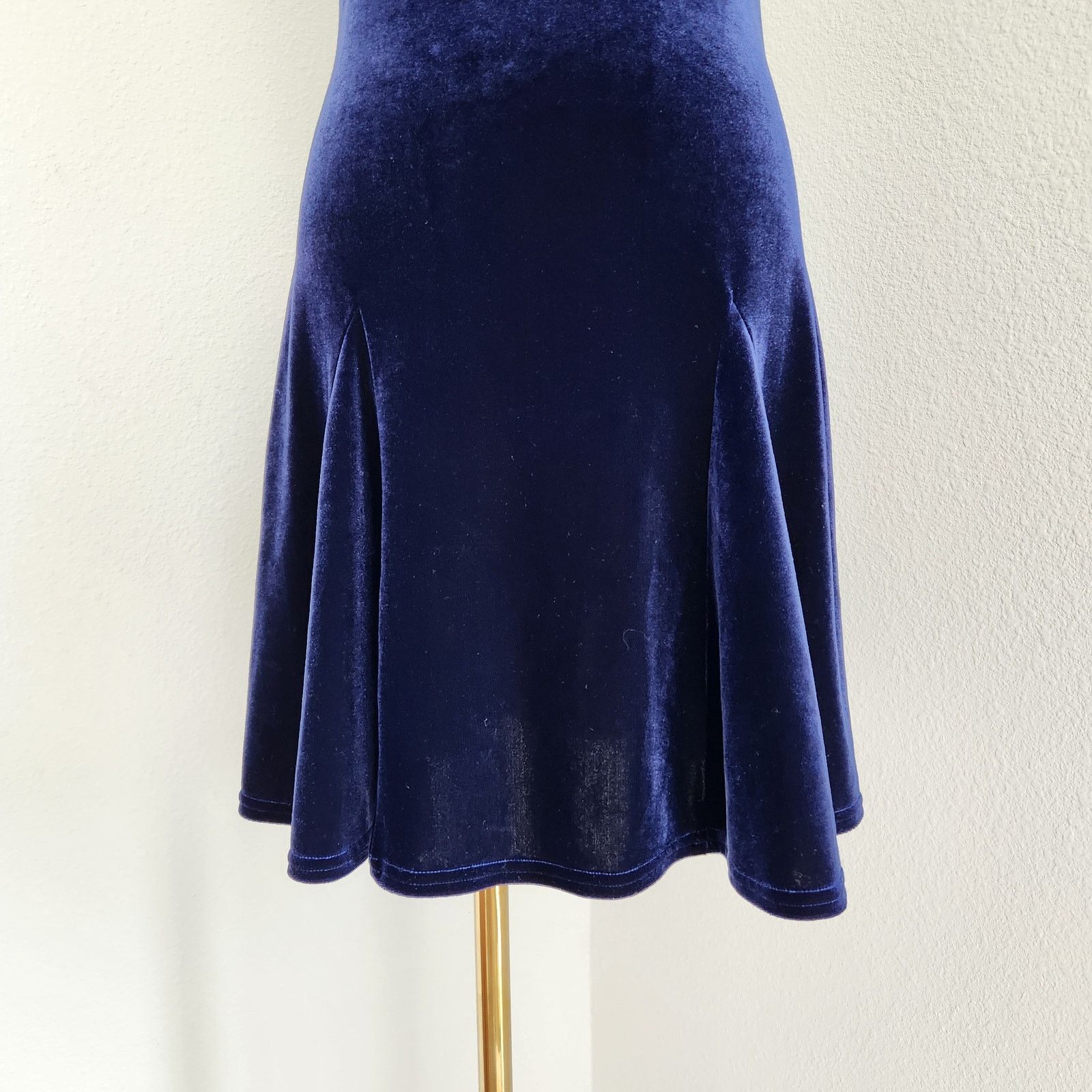 Victoria's Secret Victoria’s Secret Blue Velvet Empire Waist Skater Dress XS Size XS / US 0-2 / IT 36-38 - 3 Thumbnail