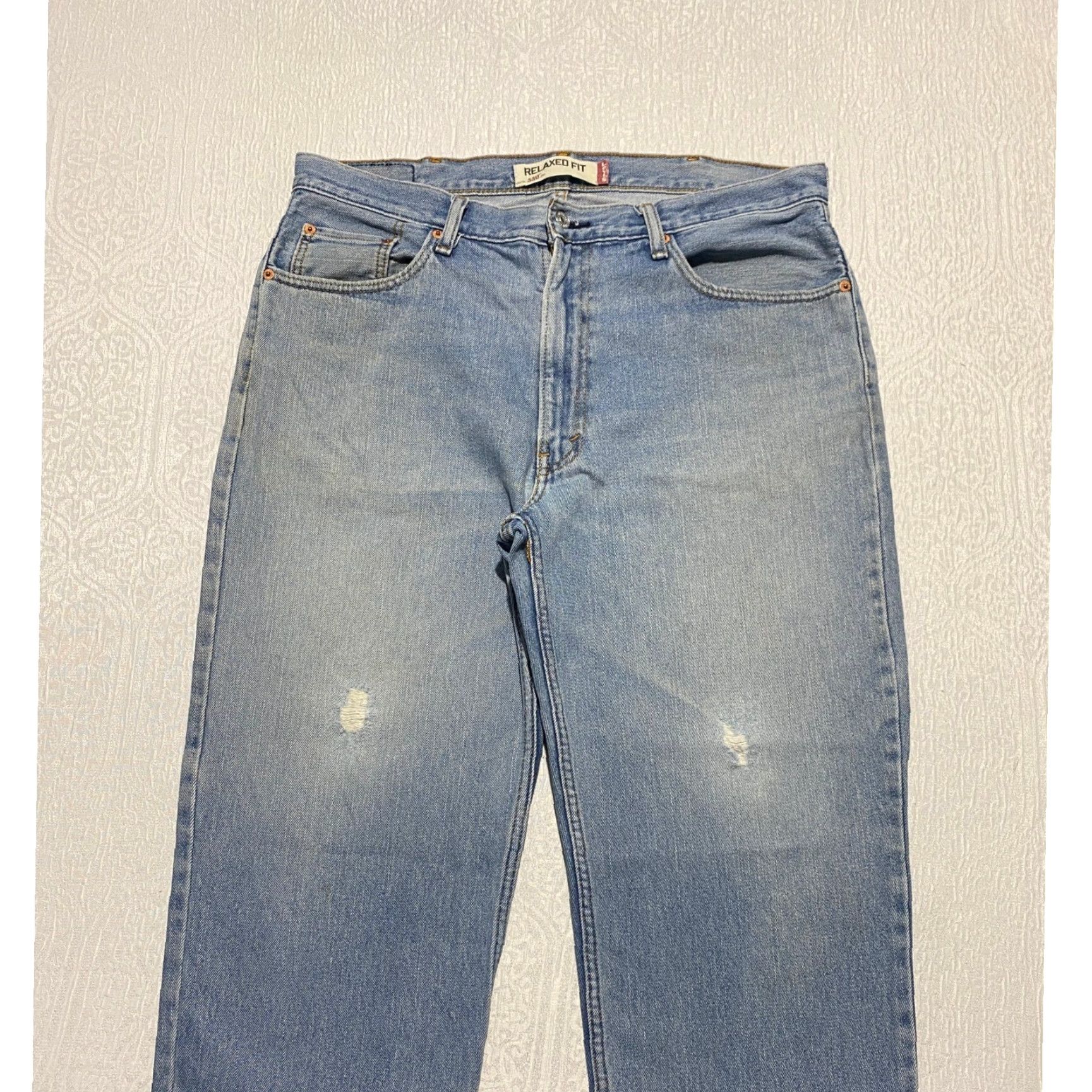 Levi's Levi's 550 Relaxed Fit Jeans Mens 38x30 Blue Light Wash Distressed Denim Size US 38 / EU 54 - 5 Thumbnail