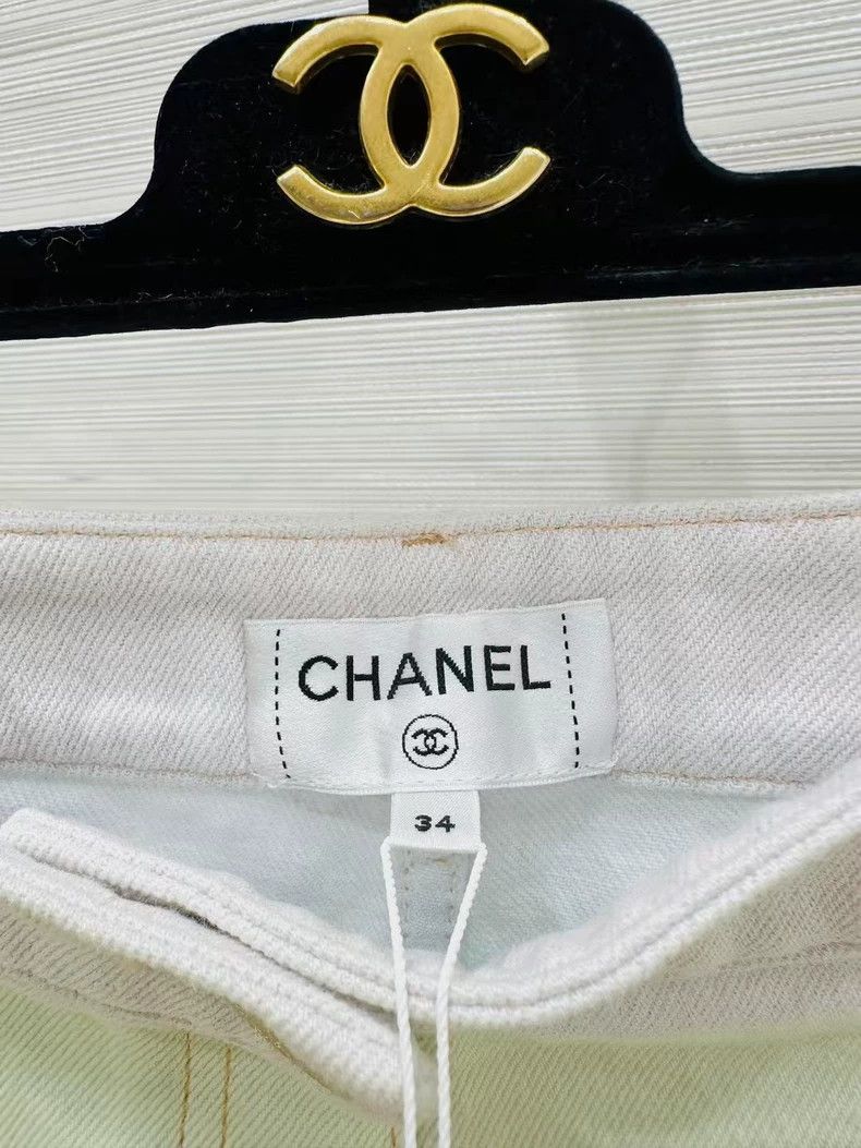 Chanel Chanel Light striped color-blocked denim shorts Size 42" / US 20 - 4 Thumbnail