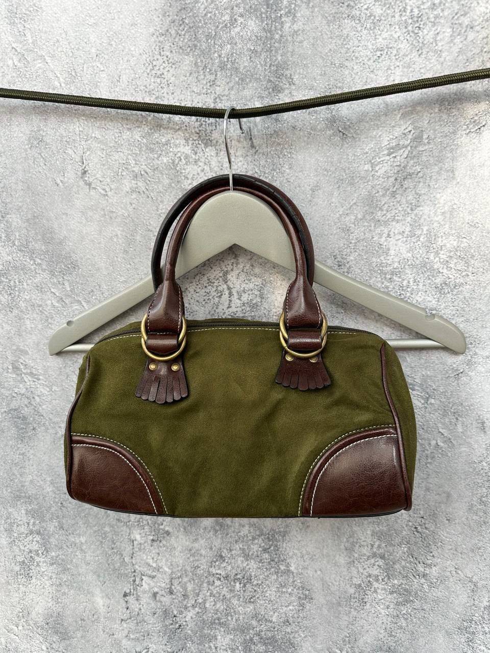 Tommy Hilfiger Y2k Tommy Hilfiger Suede Demi East West Mini Baguette Bag Size ONE SIZE - 2 Thumbnail