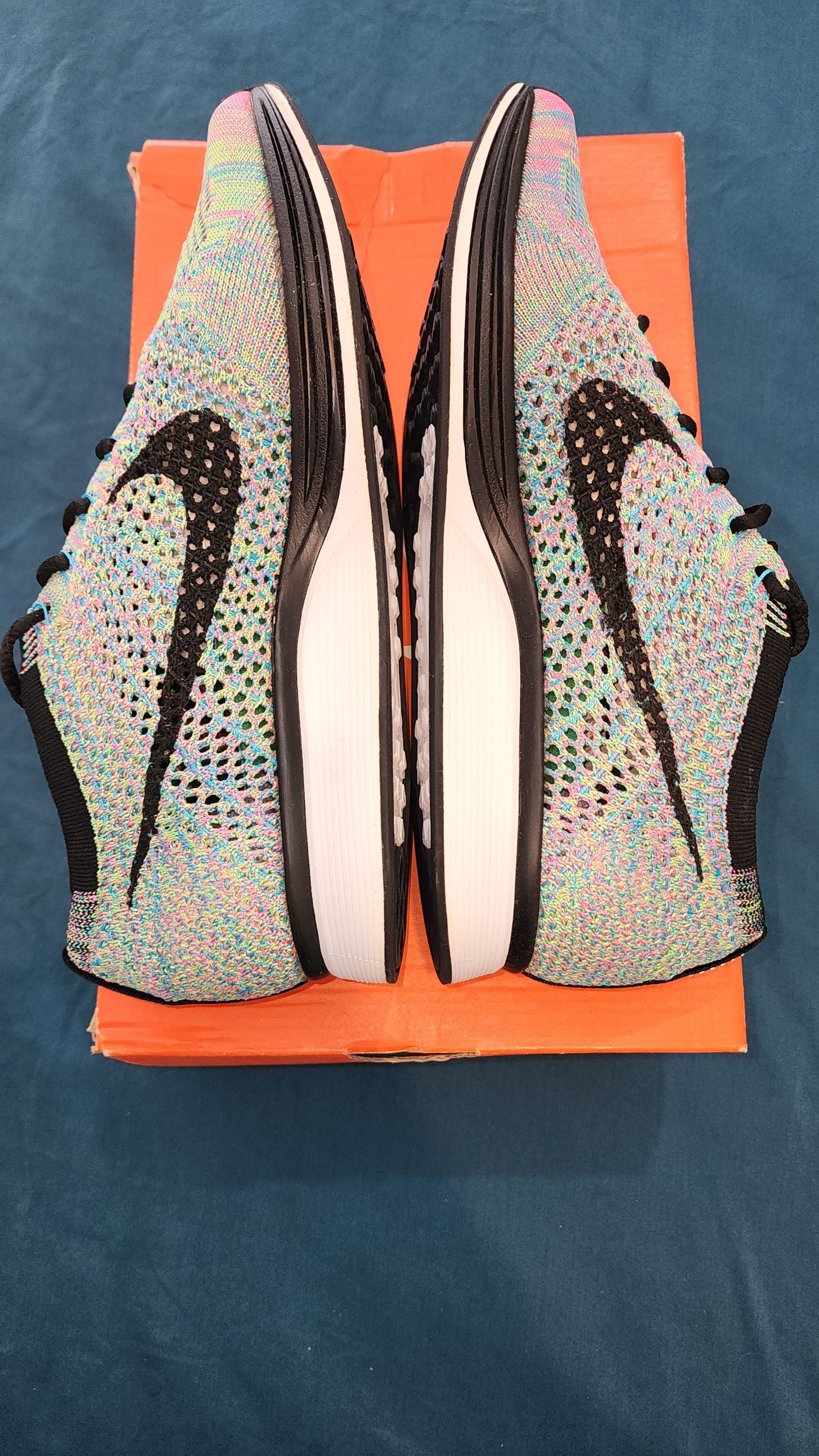 Nike Nike flyknit racer Size US 8.5 / EU 41-42 - 3 Thumbnail