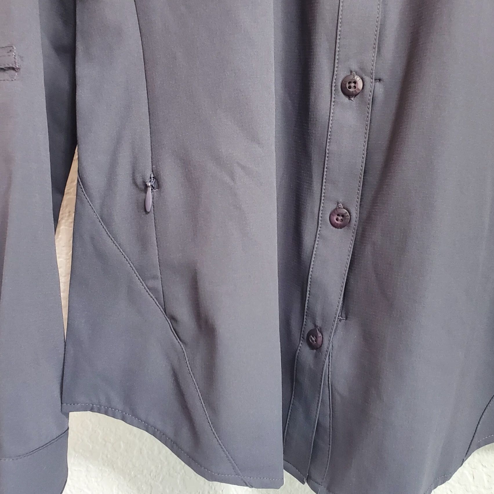 Vintage REI Shirt Women S Plum Roll Tab Polyester Fishing Hiking Vented Zipper Pockets Size S / US 4 / IT 40 - 5 Thumbnail