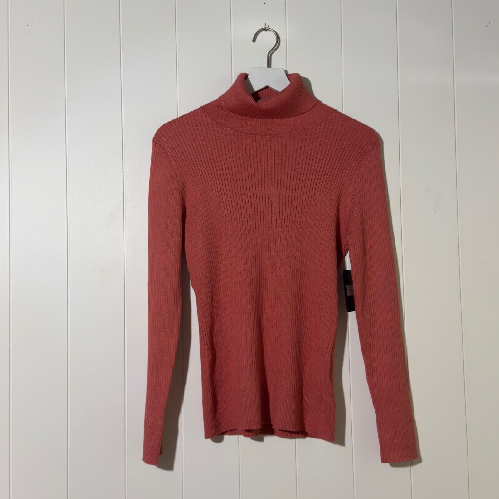 DKNY DKNY Ribbed Sleek Turtleneck NWT Women's Size Medium Size M / US 6-8 / IT 42-44 - 2 Thumbnail