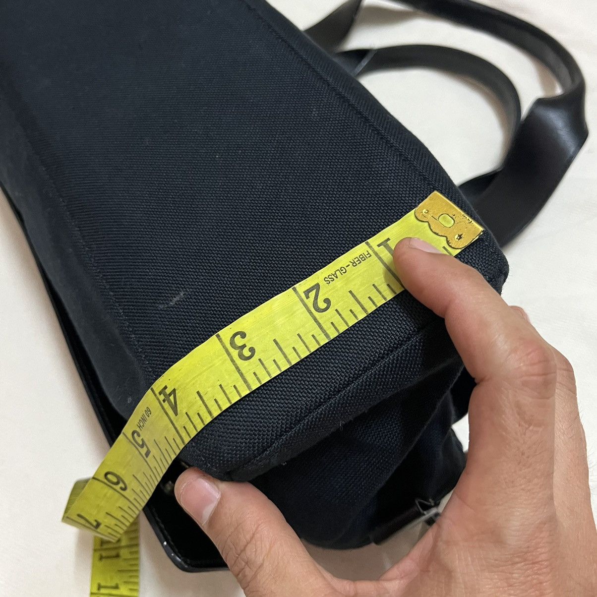 Helmut Lang × Japanese Brand × Vintage Authentic Helmut Lang Leather Shoulder Bag Size ONE SIZE - 13 Thumbnail