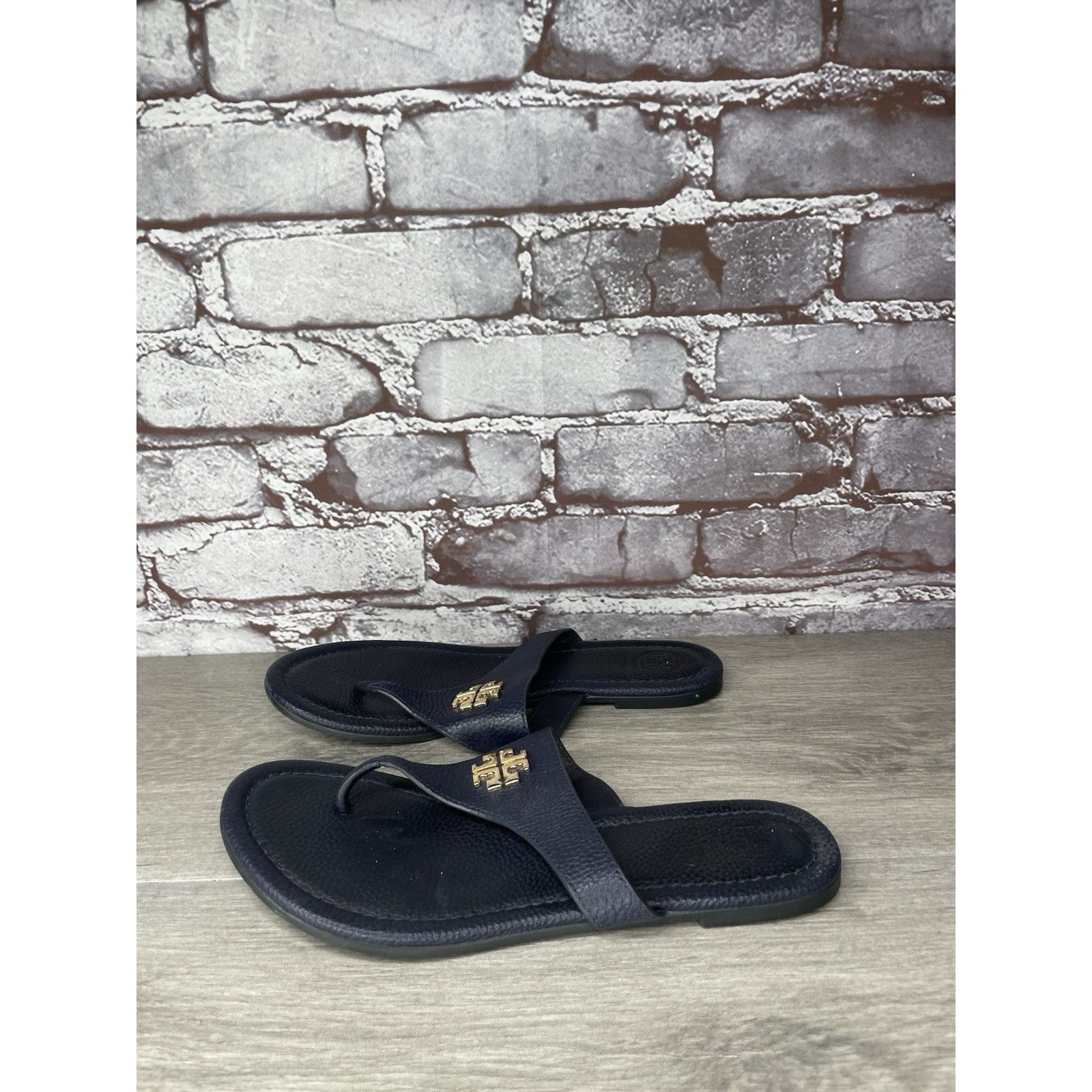Tory Burch Tory Burch Jole Navy Blue Thong Tumbled Leather Sandals Wome Size US 6.5 / IT 36.5 - 21 Thumbnail
