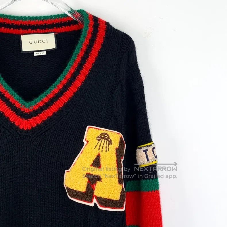 Gucci Gucci Colour-blocked striped letter plush plush wool V-nec Size US XS / EU 42 / 0 - 3 Thumbnail