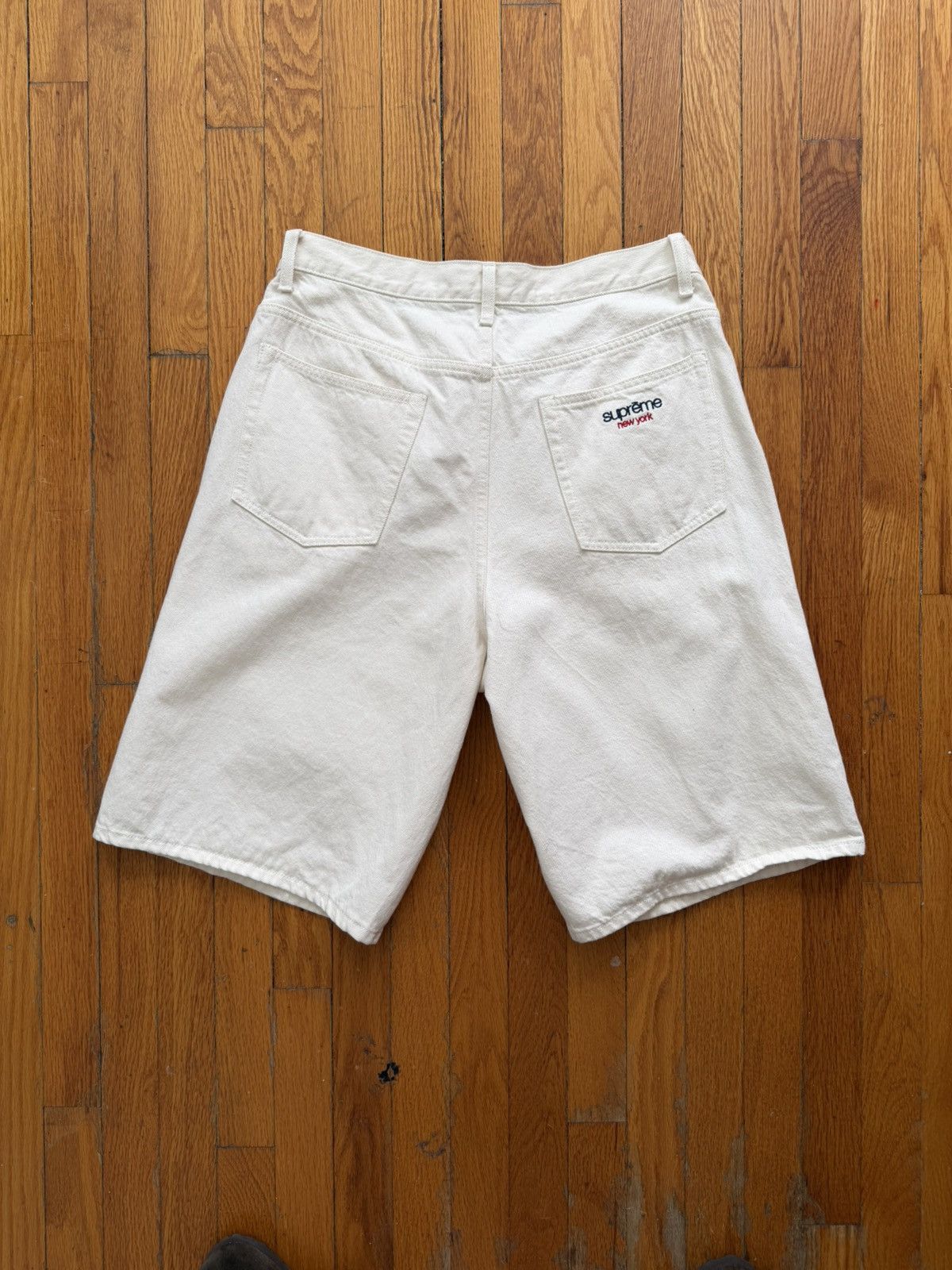Supreme supreme loose fit denim shorts Size US 34 / EU 50 - 2 Thumbnail