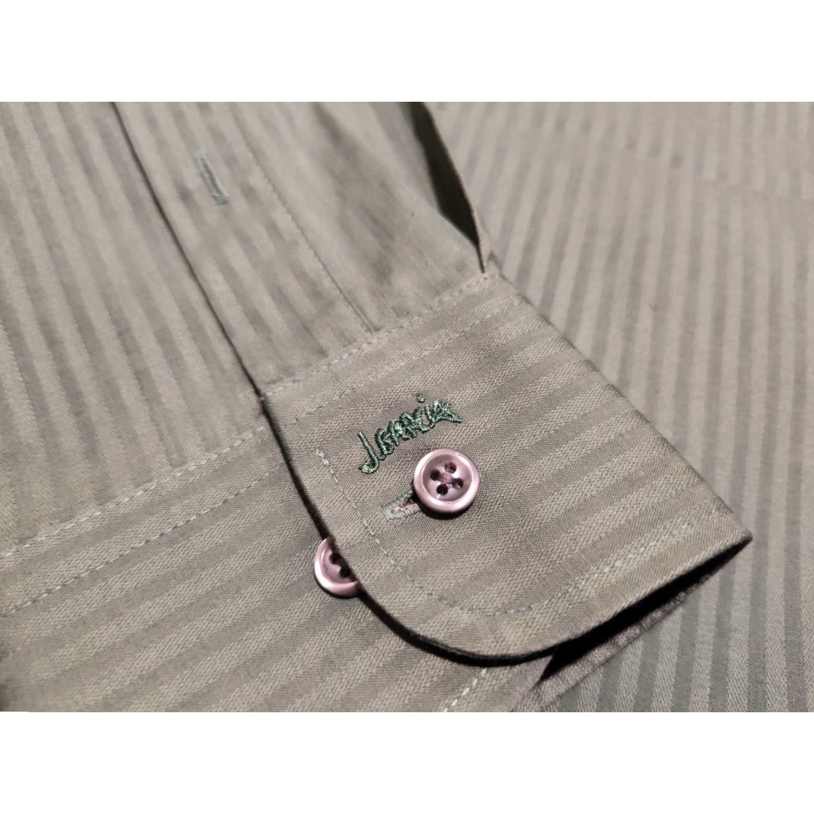 Vintage VINTAGE Jerry Garcia Shirt Mens Long Sleeve Button-Up Green Striped Casual 90s Mens Size US L / EU 52-54 / 3 - 4 Thumbnail