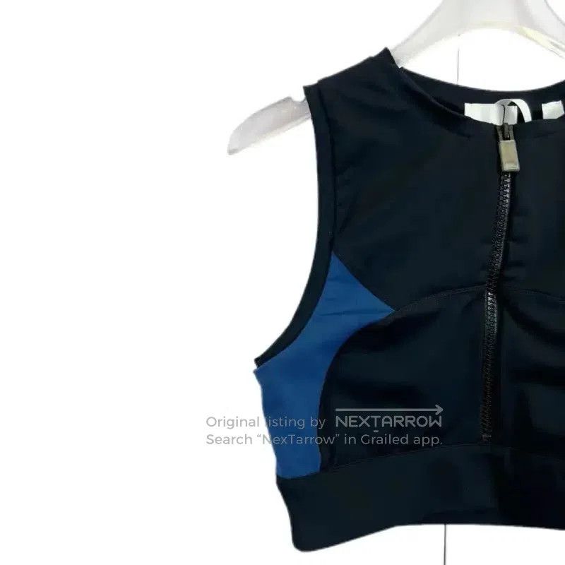 Burberry Burberry Black Nylon Summer Cropped T-Shirt. Size S / US 4 / IT 40 - 5 Thumbnail