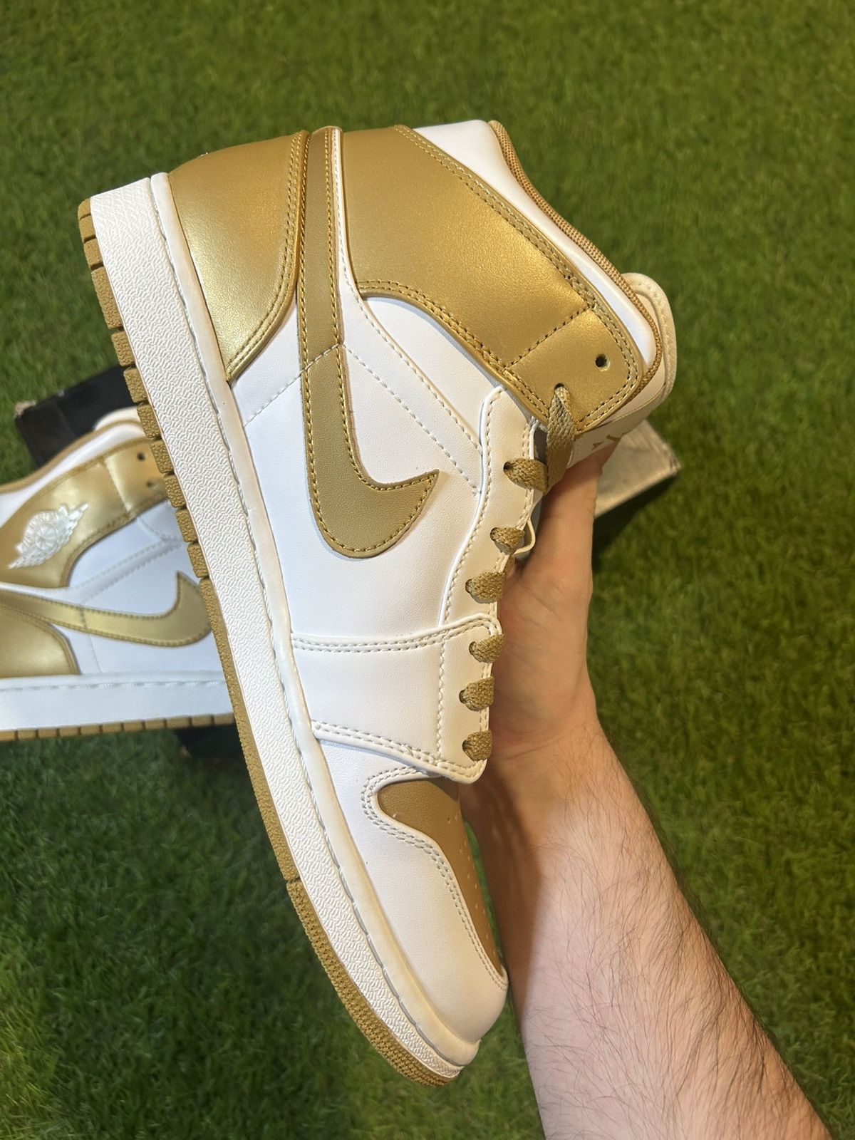 Jordan Brand DS Jordan 1 Phat White Metallic Gold Size US 11 / EU 44 - 6 Thumbnail