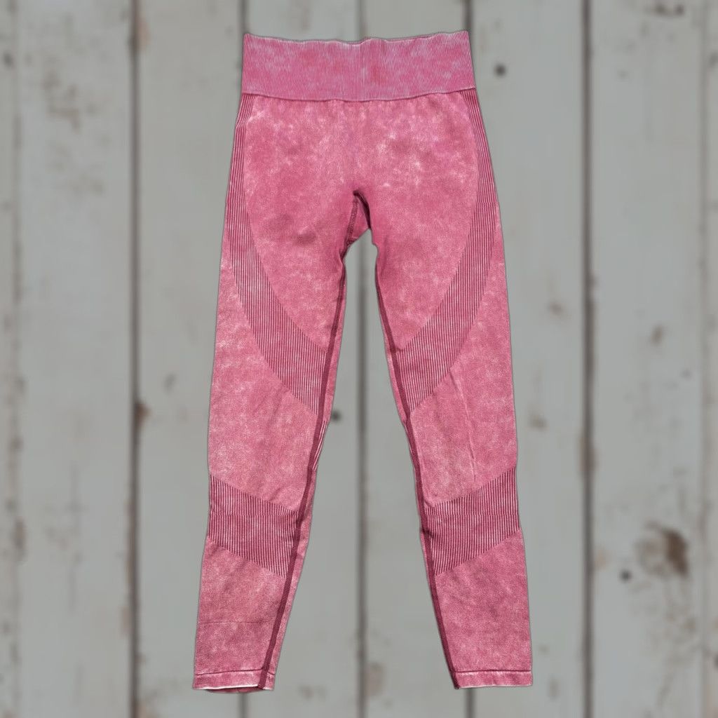Victoria's Secret Victoria’s Secret PINK Leggings Yoga Pants Small S Womens Seamless Red Maroon Ankle Skinny activewear Era 90s? Size 28" / US 6 / IT 42 - 1 Thumbnail