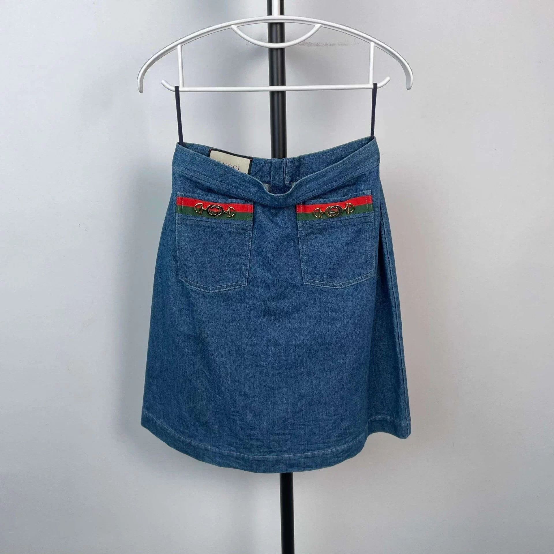 Gucci Gucci denim mini skirt blue 40 Size 28" / US 6 / IT 42 - 1 Thumbnail