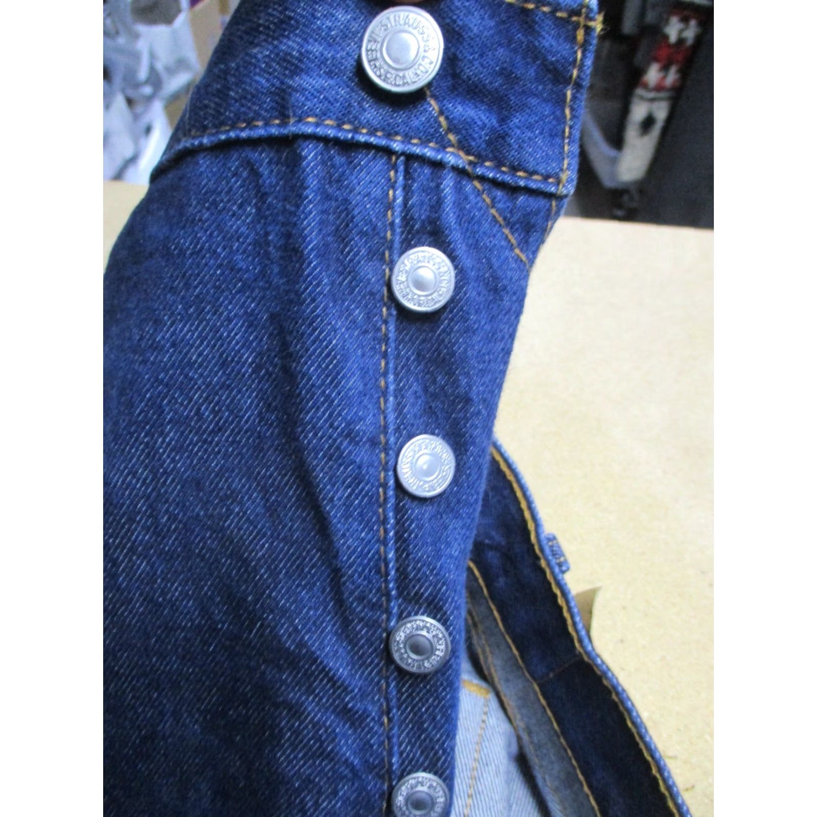 Levi's VINTAGE Levi's 501 XX Jeans Jeans 36x31 Men's Button Fly Blue Dark Wash Distressed Classic 5-Pocket Levi's 501 Series Mens Blue Dark Wash Jeans 36x31 Size US 36 / EU 52 - 5 Thumbnail