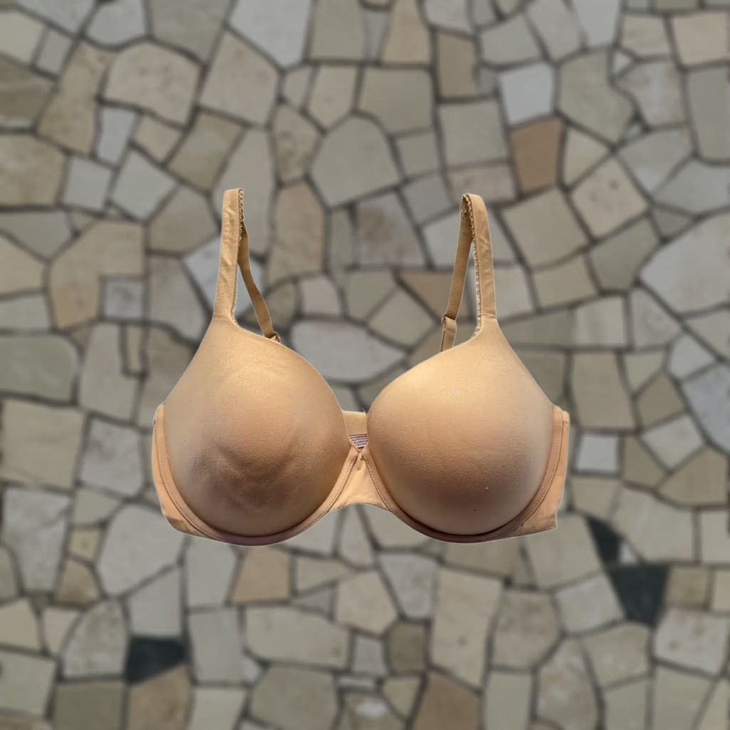 Victoria's Secret Victoria's Secret Body By Victoria Bra 38DDD Beige T-Shirt Bra Womens Underwire Hook & Eye 38Ddd Like New Size ONE SIZE - 1 Thumbnail