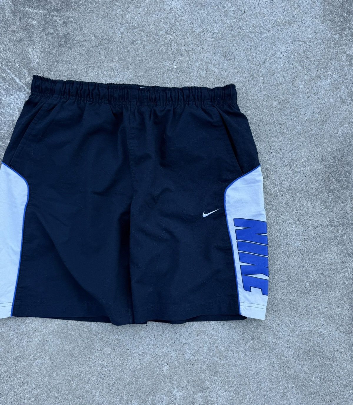 Nike Vintage Nike avantgarde streetwear wide oversized shorts Size US 32 / EU 48 - 9 Thumbnail