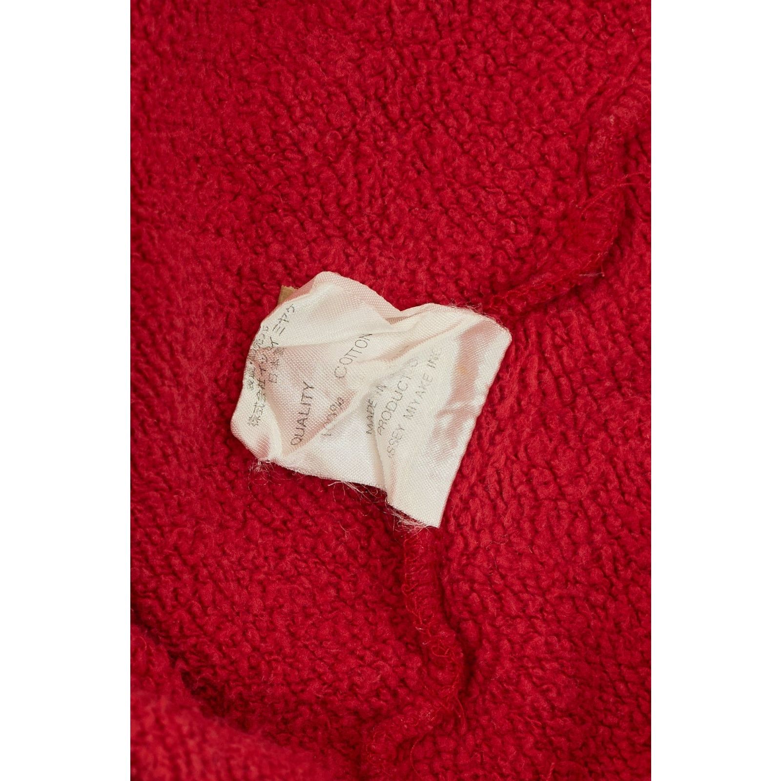 Issey Miyake Red Crewneck Sweater Size US M / EU 48-50 / 2 - 6 Thumbnail