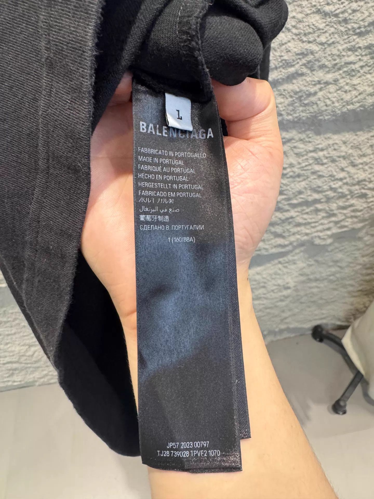 Balenciaga Balenciaga Black Ghost Logo Print SS T-Shirt Unisex Size US S / EU 44-46 / 1 - 3 Thumbnail