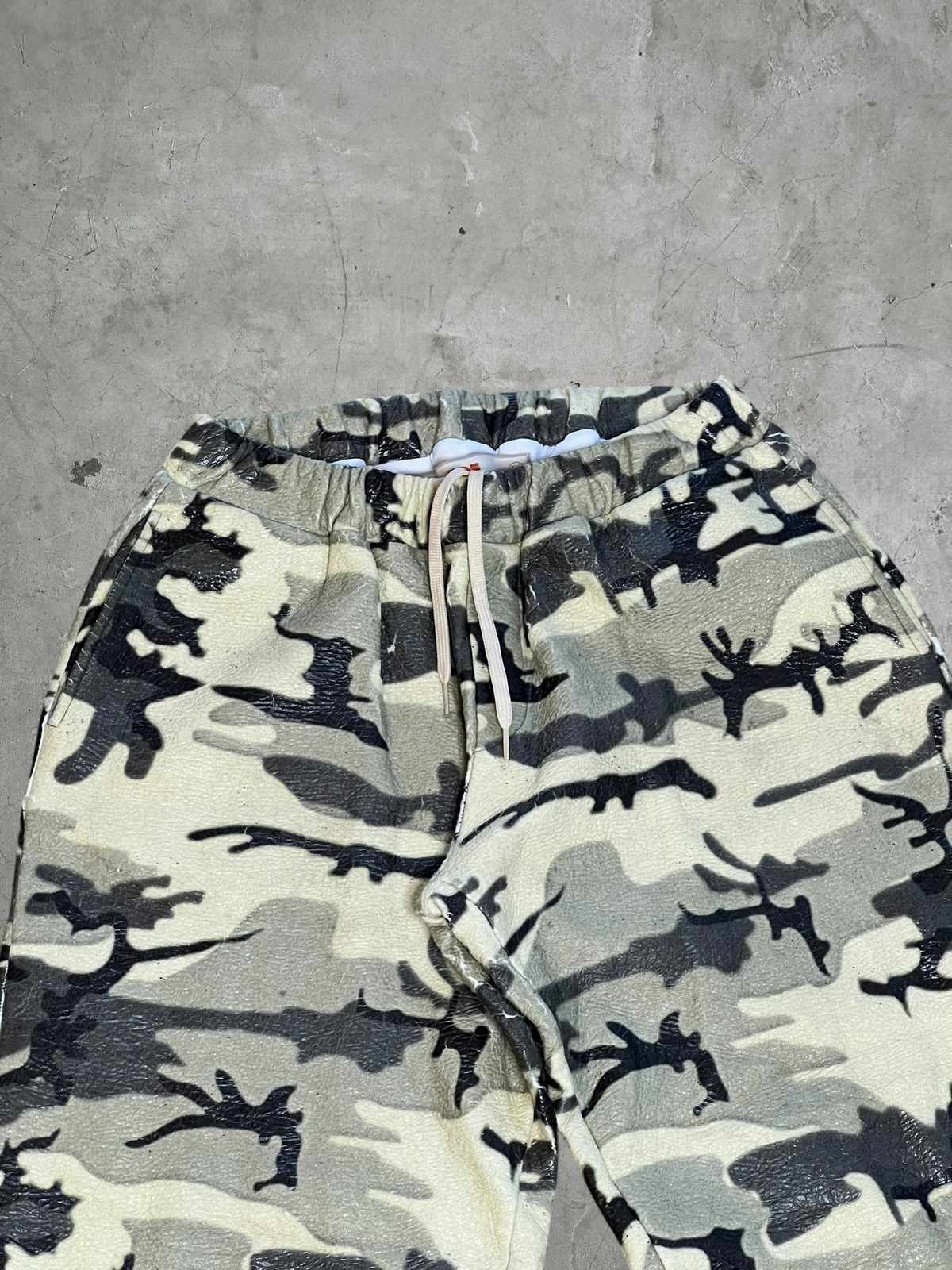 PDF PDF Camo Puffer Pants Size US 34 / EU 50 - 3 Thumbnail
