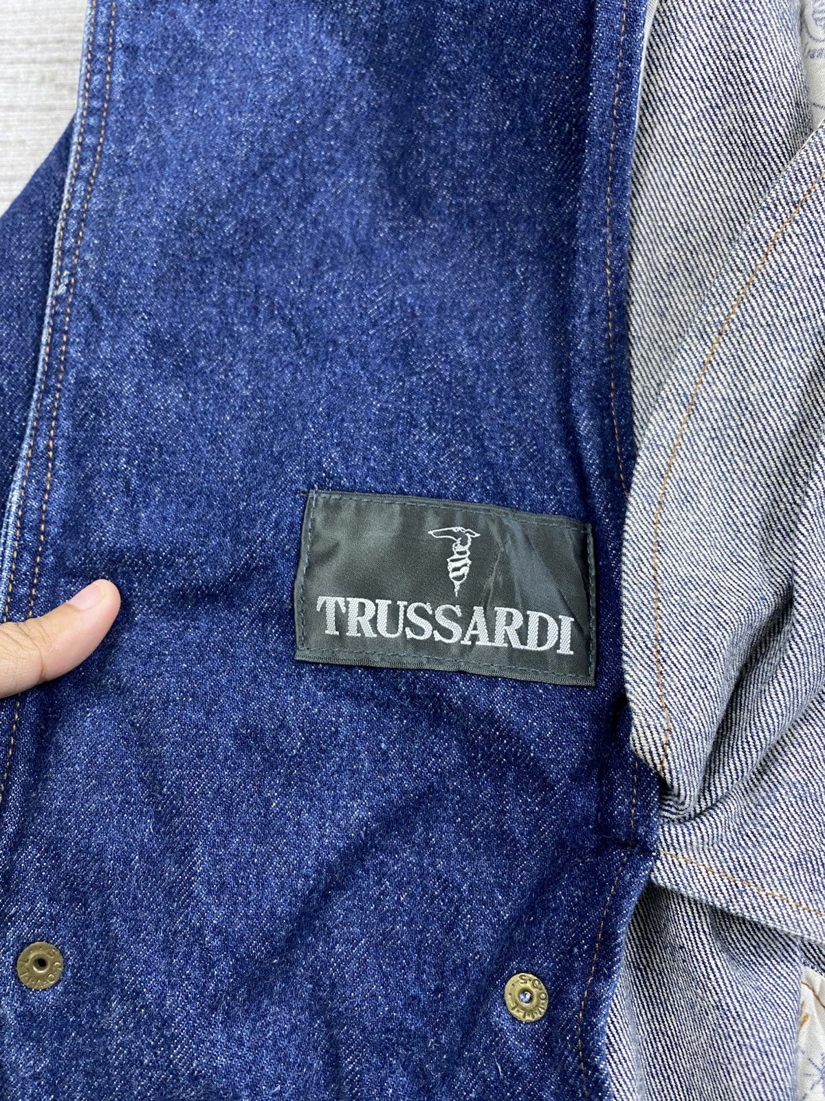 Trussardi Vintage Trussardi Rare Oversize Denim Blue Jacket Size US XL / EU 56 / 4 - 15 Thumbnail