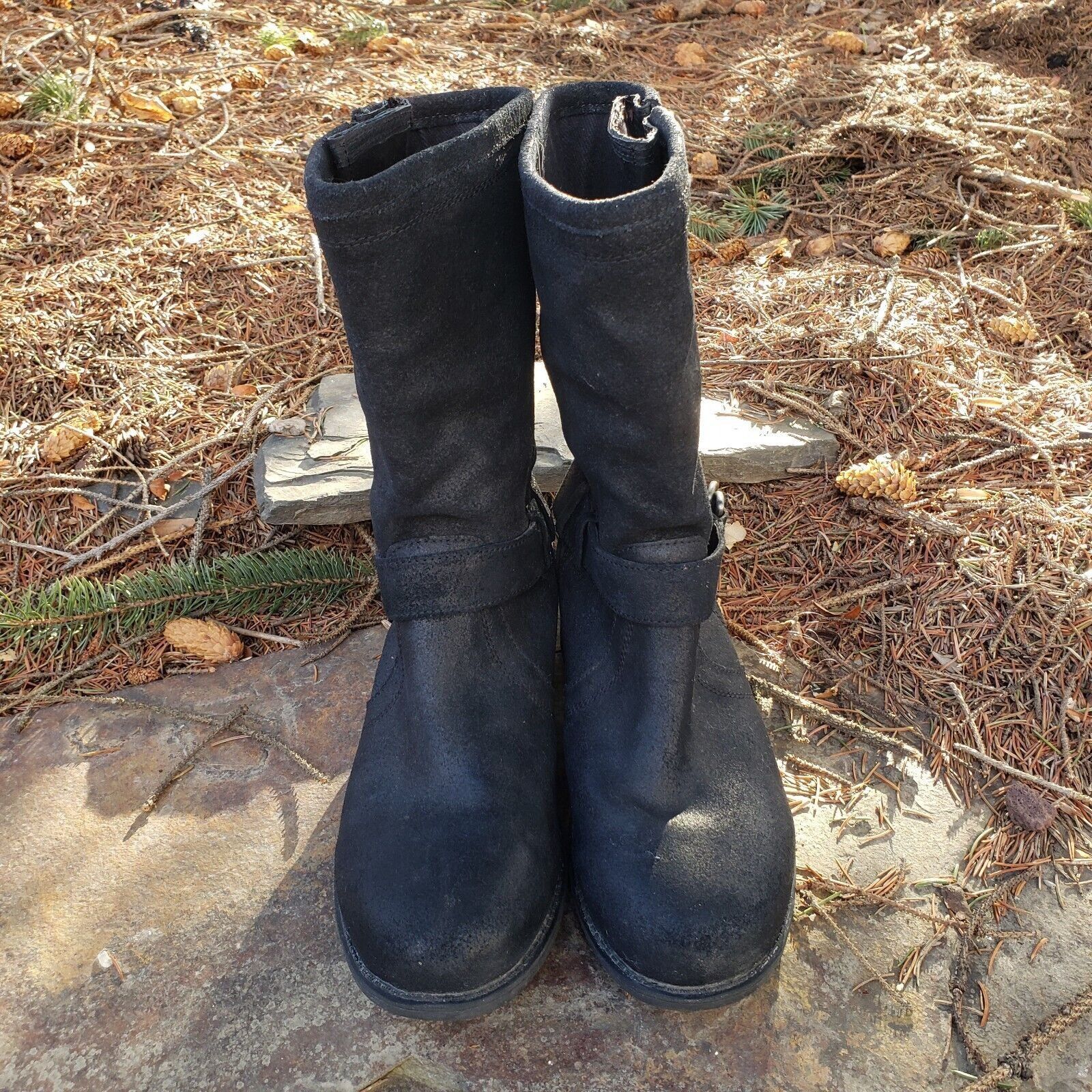 Ugg UGG Silva Moto Boots Black Suede Leather Buckle Australia Wo Size US 7 / IT 37 - 3 Thumbnail