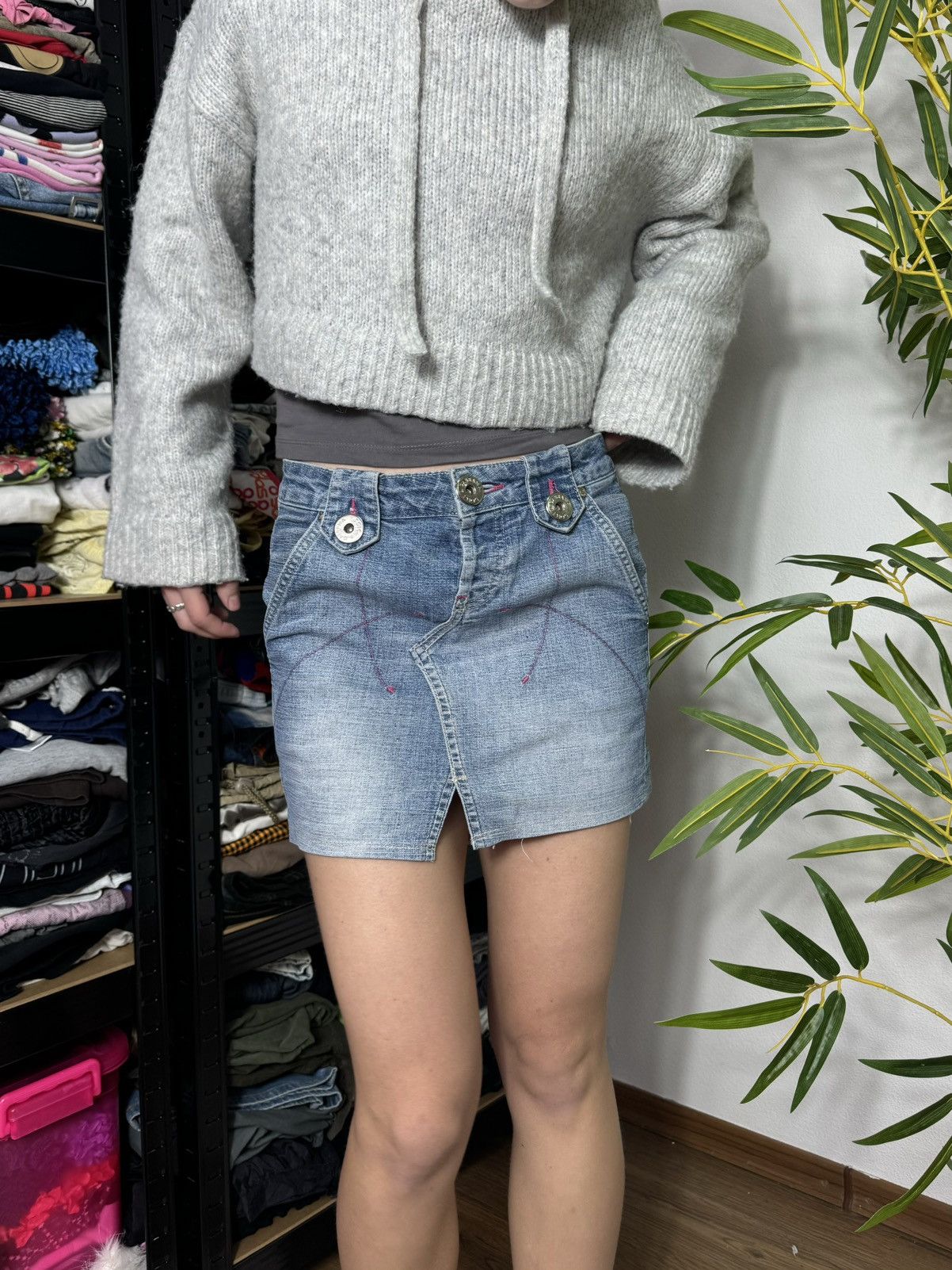 Dolce & Gabbana × Vintage VINTAGE DOLCE&GABBANA 2000s MINI CONTRAST STITCH SKIRT Size 26" / US 2 / IT 38 - 7 Thumbnail