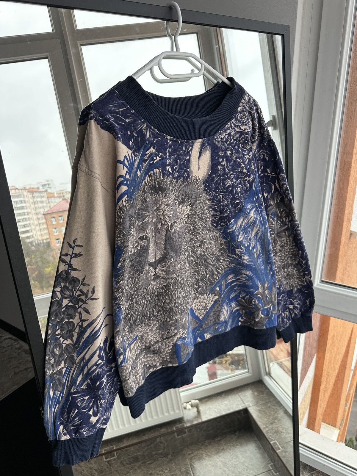 Salvatore Ferragamo Vintage Salvatore Ferragamo Lion Botanical Print Rare 80s Size US M / EU 48-50 / 2 - 4 Thumbnail