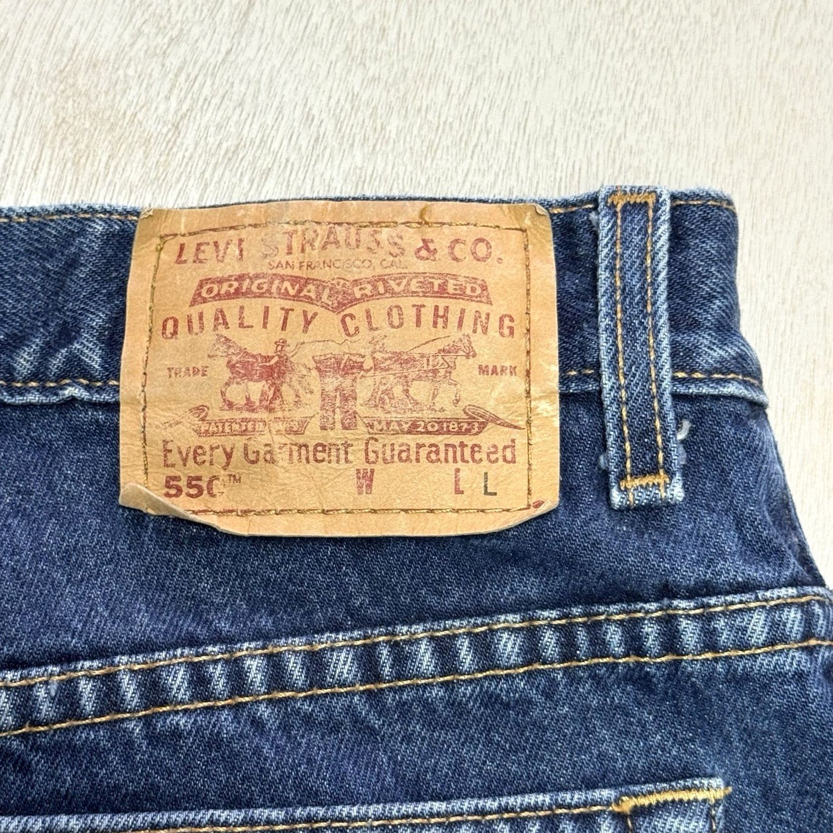 Levi's VINTAGE Levi’s 550 Jeans Women 16 Regular 32x32 Relaxed Tapered Blue denim High Rise 100% Cotton Mens Women Girls? Size 38" / US 16 / IT 52 - 4 Thumbnail