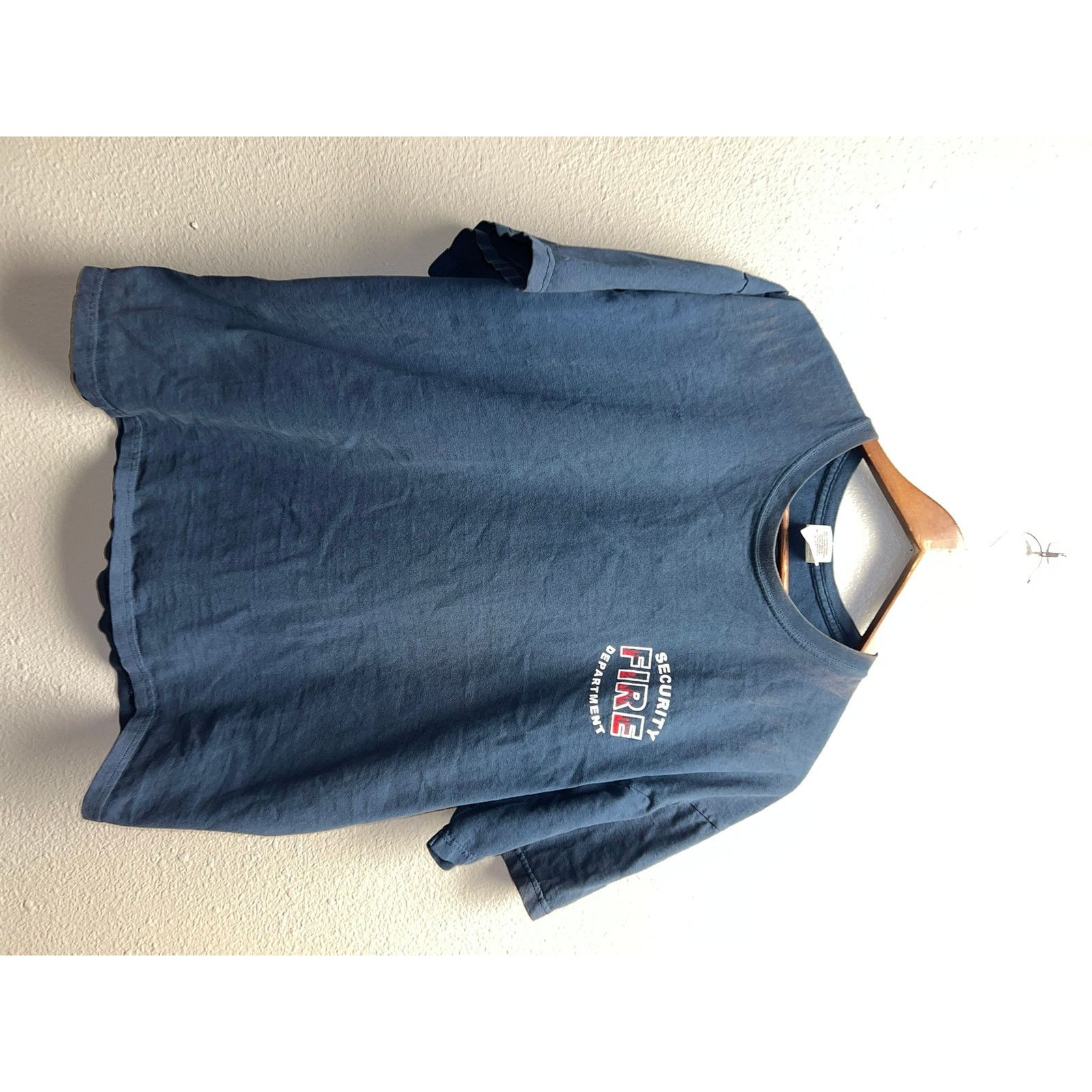 Gildan Vintage Security Fire Department Shirt Fire Fighter VTG XL Size US XL / EU 56 / 4 - 2 Thumbnail