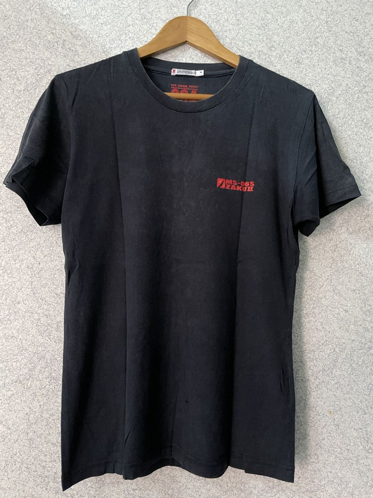 Uniqlo Gundam MS-06S ZAKU|| Size US M / EU 48-50 / 2 - 2 Thumbnail